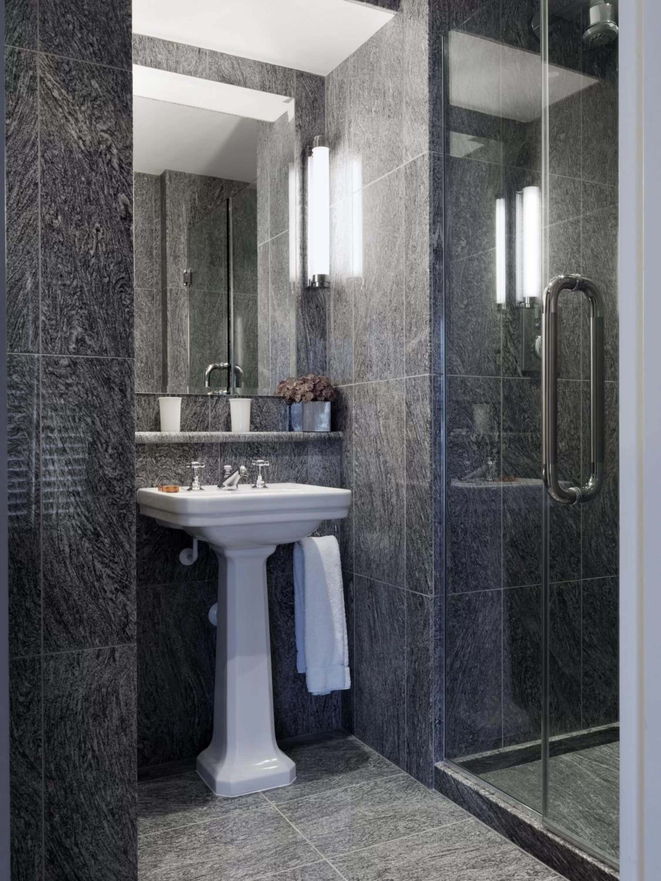 Shower in Dorset Square Hotel, Firmdale Hotels