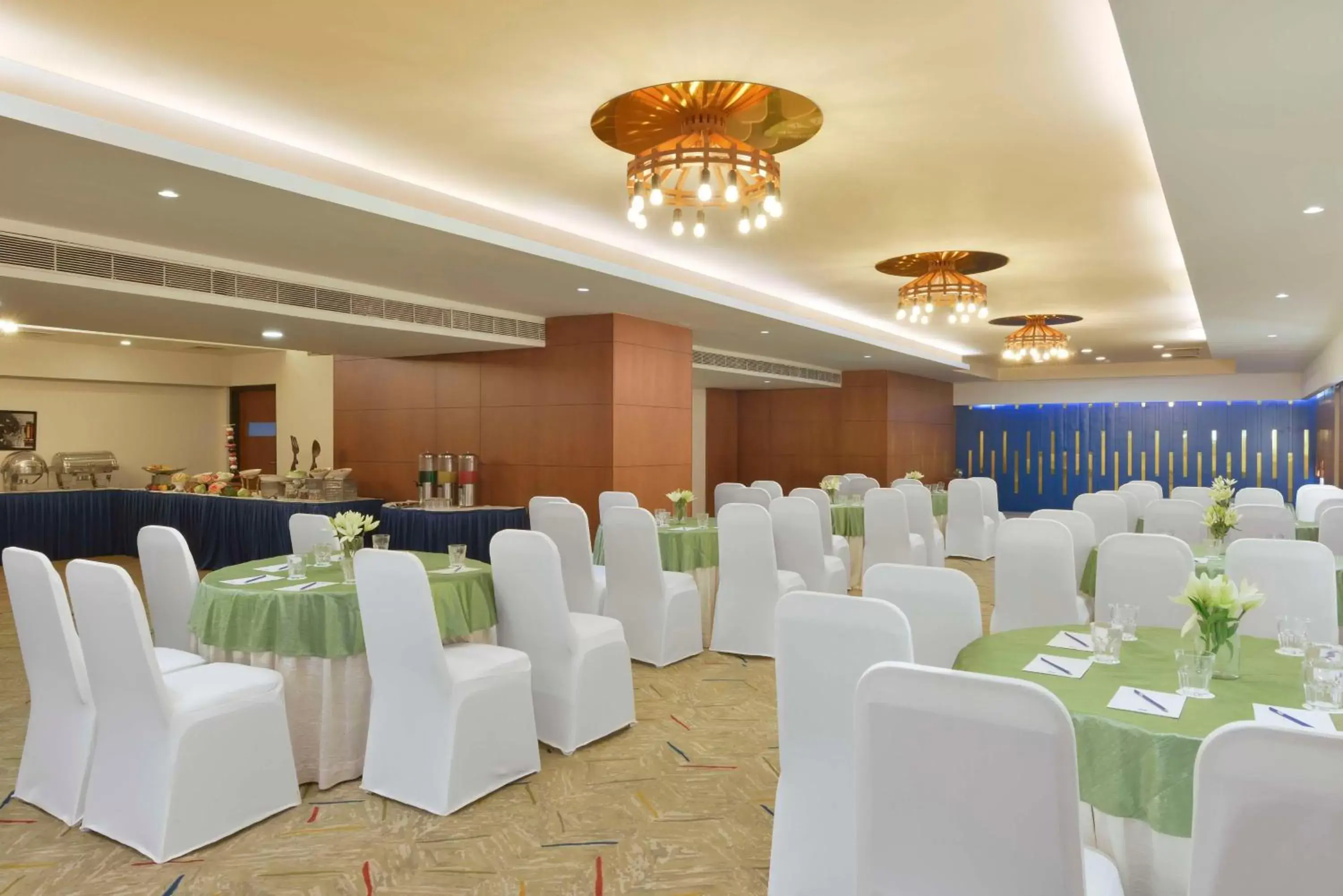 Meeting/conference room, Banquet Facilities in Hampton by Hilton Vadodara-Alkapuri