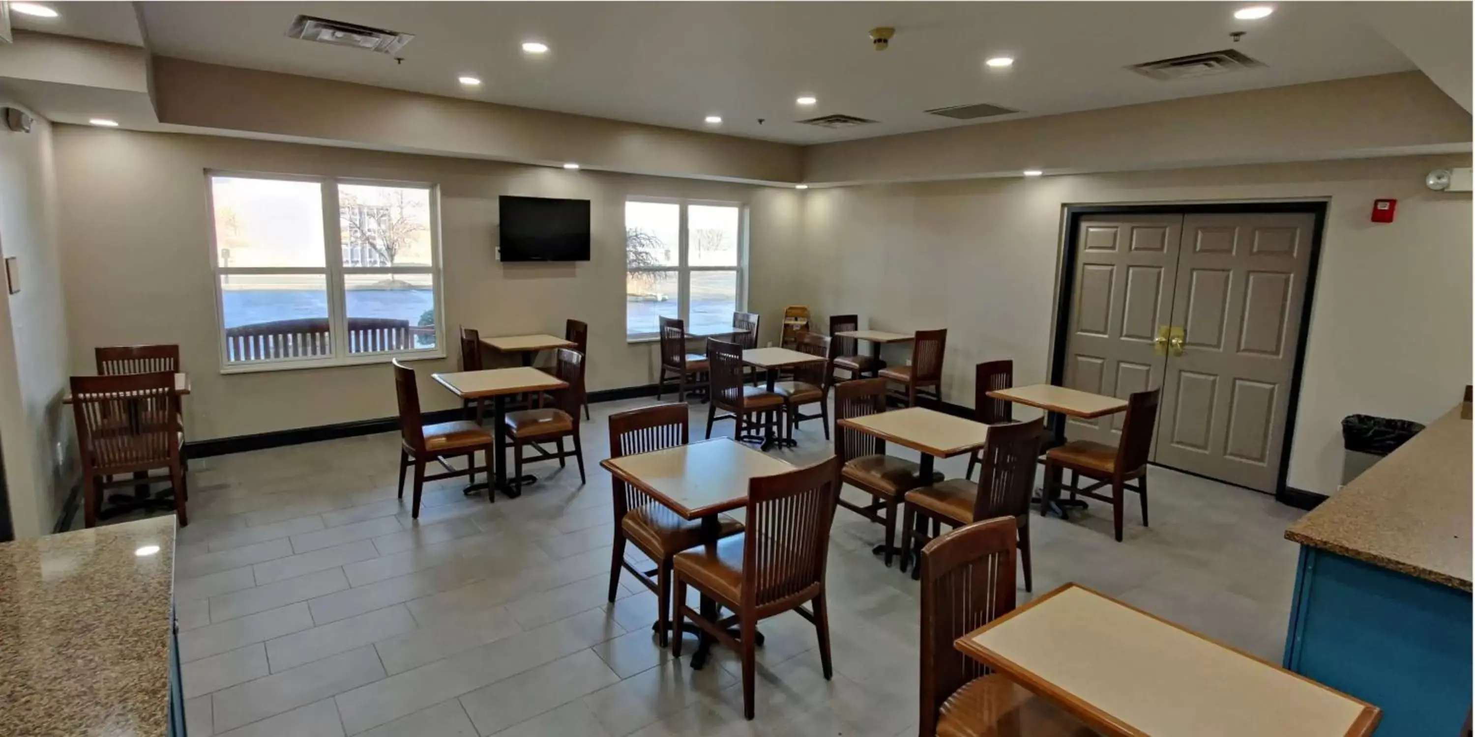 Restaurant/Places to Eat in Country Inn & Suites by Radisson, Cincinnati Airport, KY