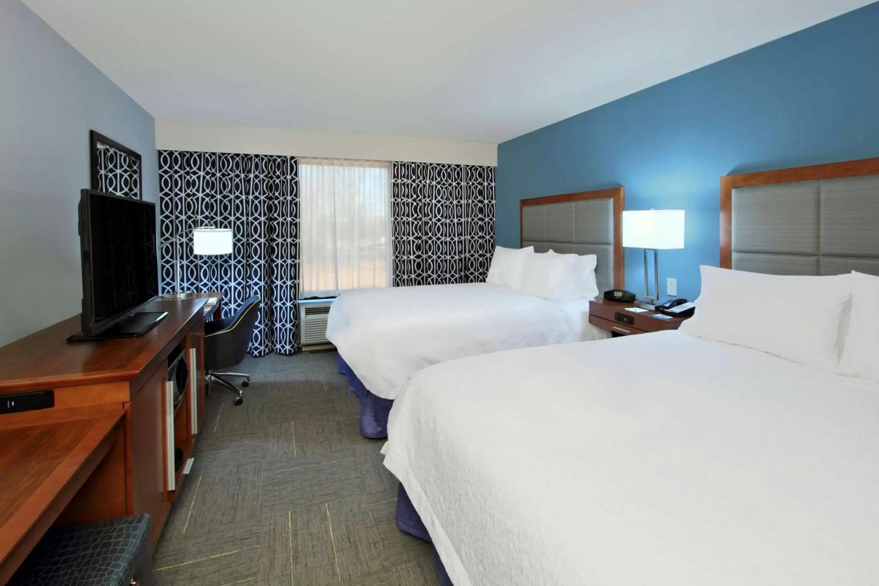 Bed in Hampton Inn Richland/South Jackson