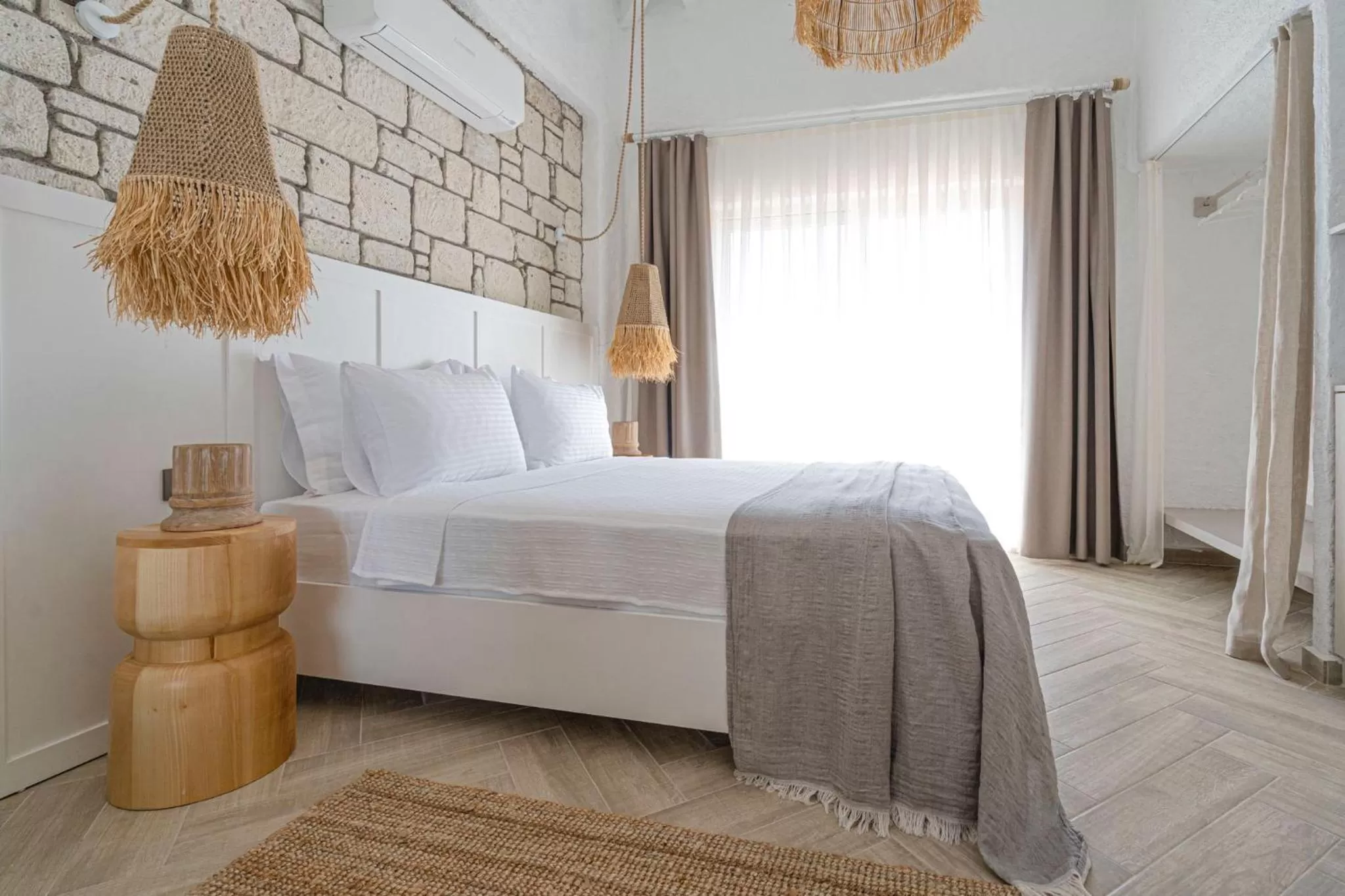 Bed in Voger Alaçatı Silence