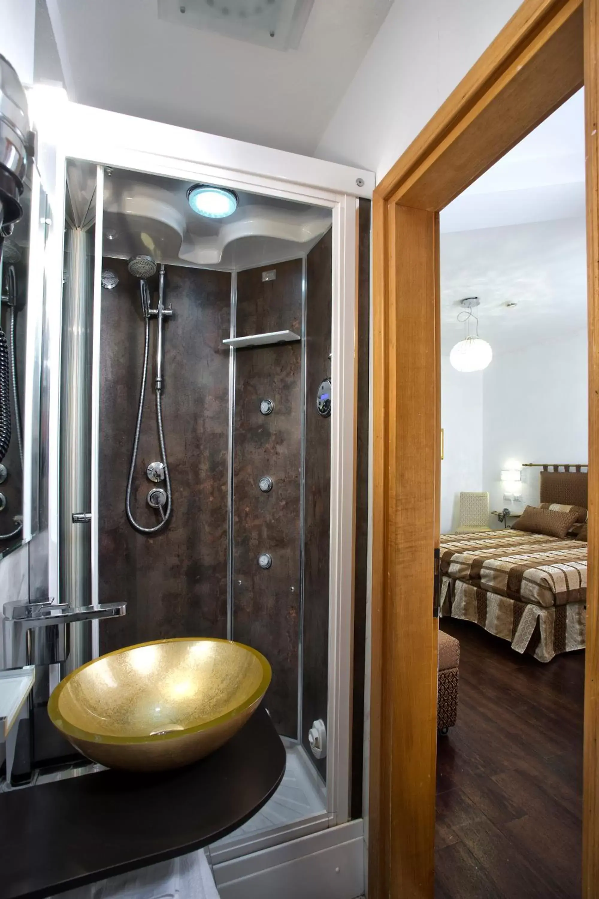 Shower, Bathroom in Albergo Marin