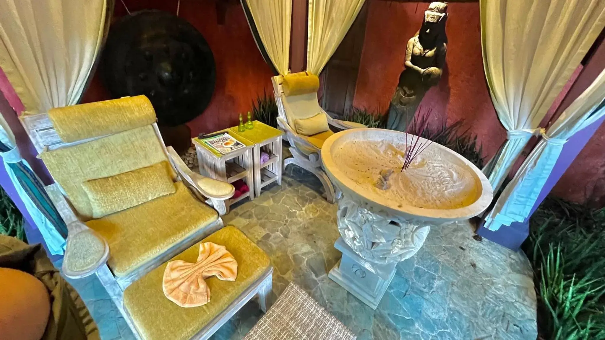 Spa and wellness centre/facilities in Coco Grove Beach Resort, Siquijor Island Spa and wellness centre/facilities in Coco Grove Beach Resort, Siquijor Island