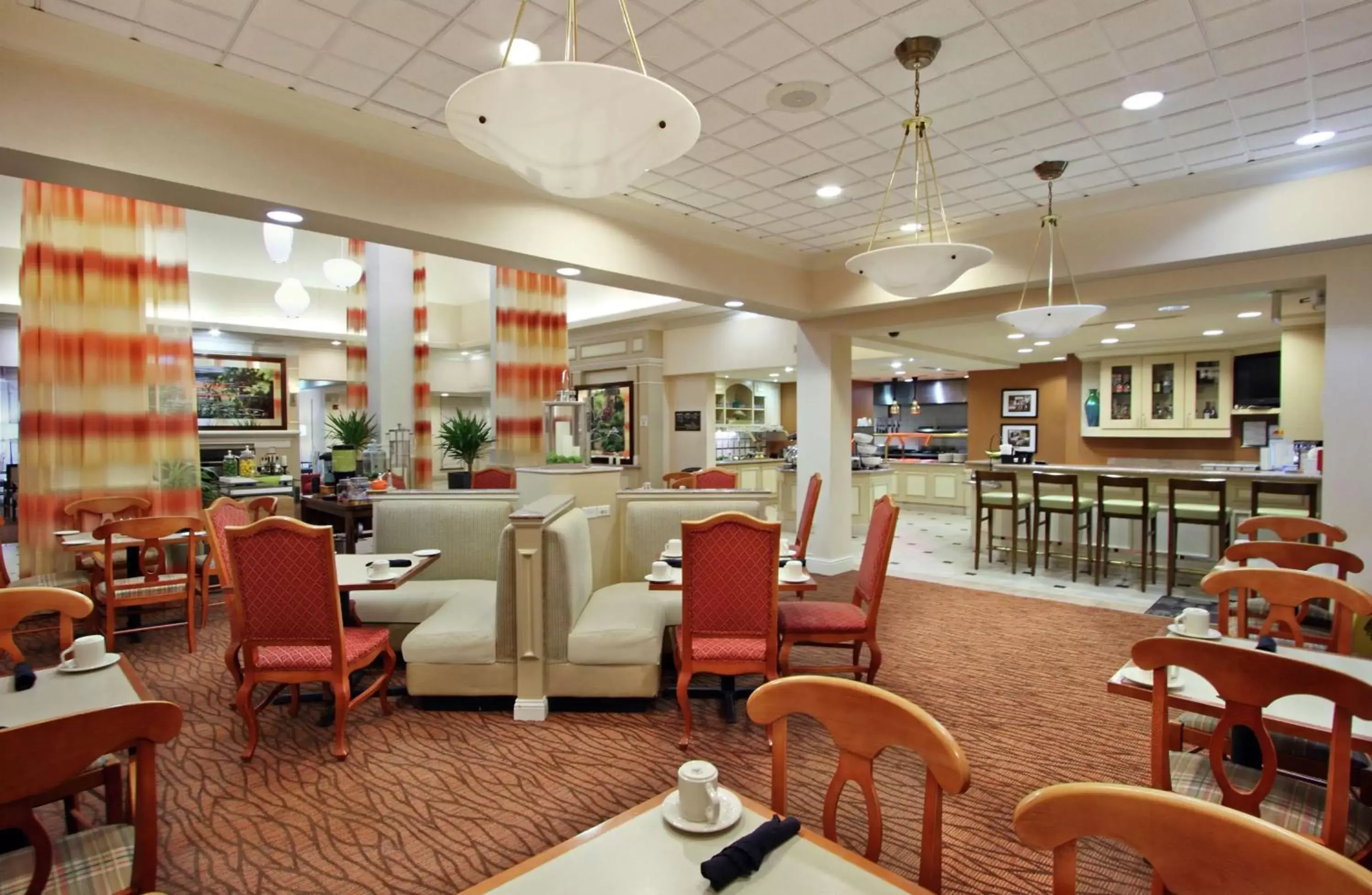 Restaurant/Places to Eat in Hilton Garden Inn Chesapeake Greenbrier