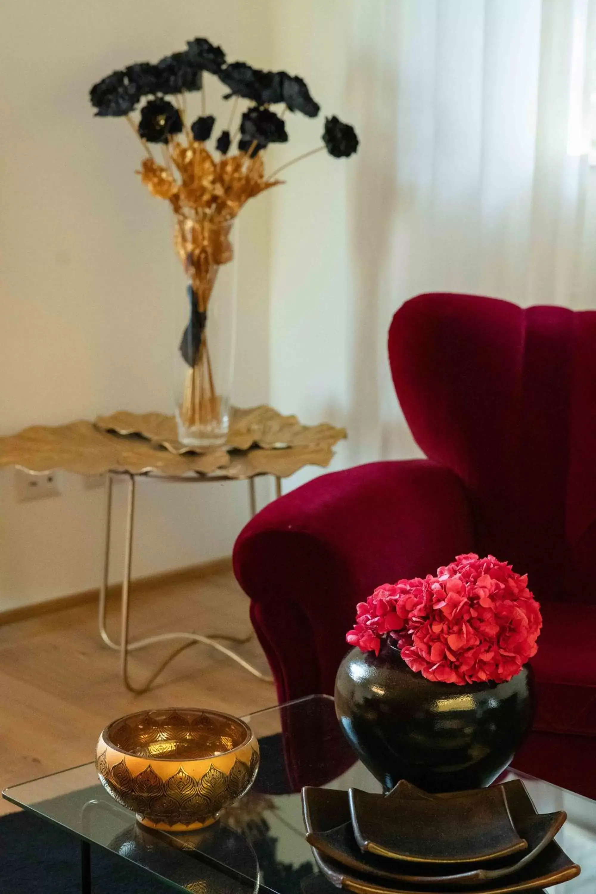 Living room, Food in CasaVostra - Ambience Suites