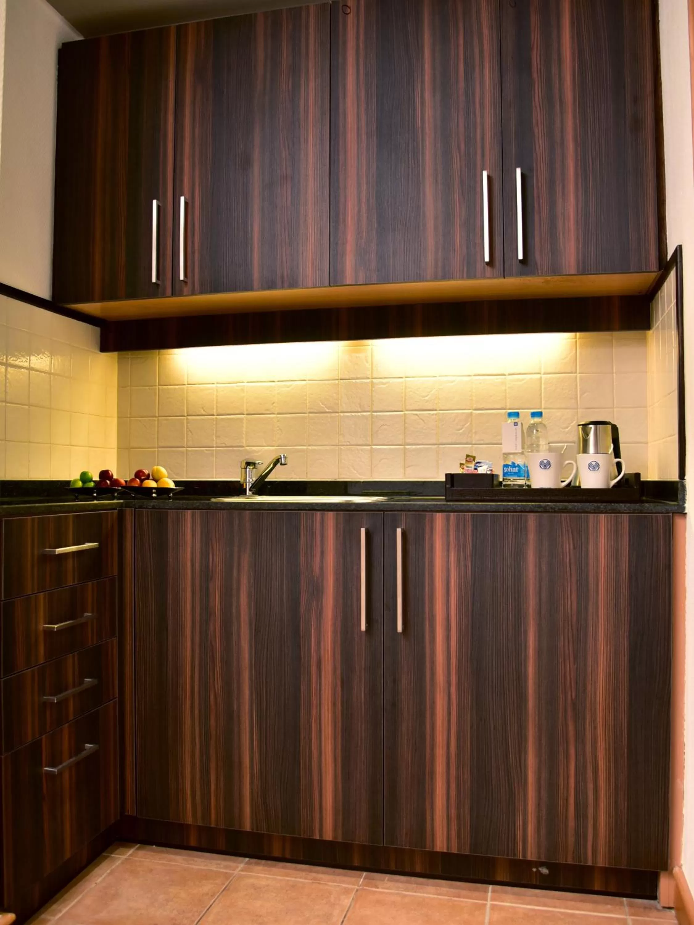 Coffee/tea facilities in Gefinor Rotana – Beirut