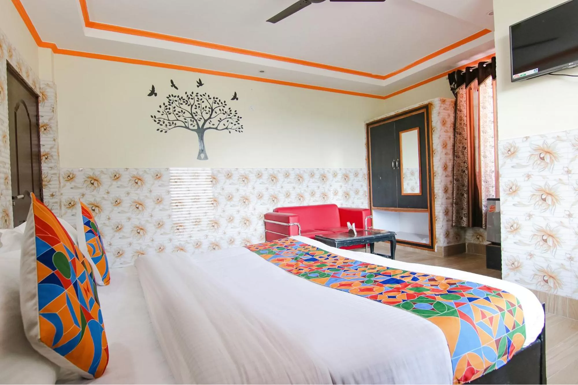 Communal lounge/ TV room, Bed in FabHotel Prime Wonder World Resort