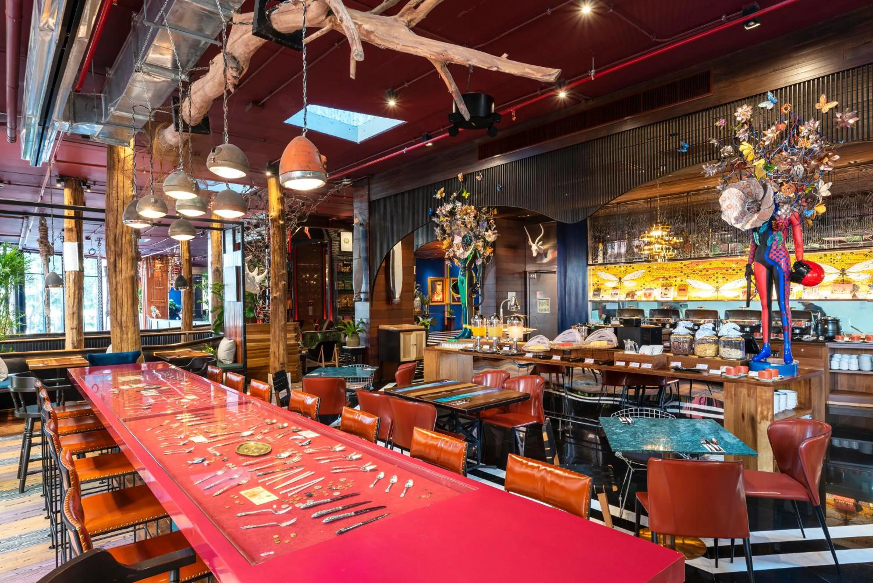 Restaurant/places to eat in MeStyle Museum Hotel