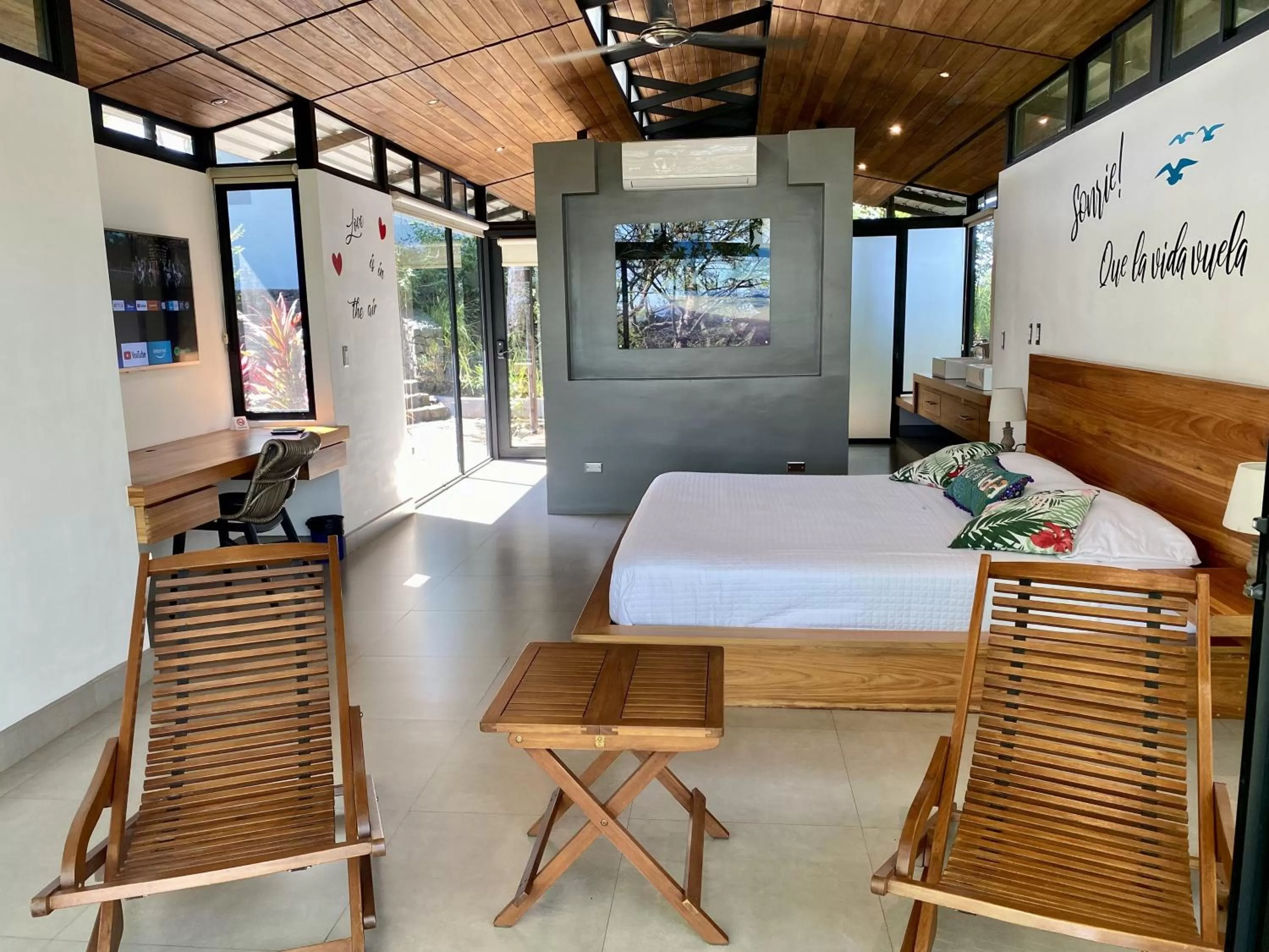 Photo of the whole room, Bed in Pacific Kalokairi - Adults Only