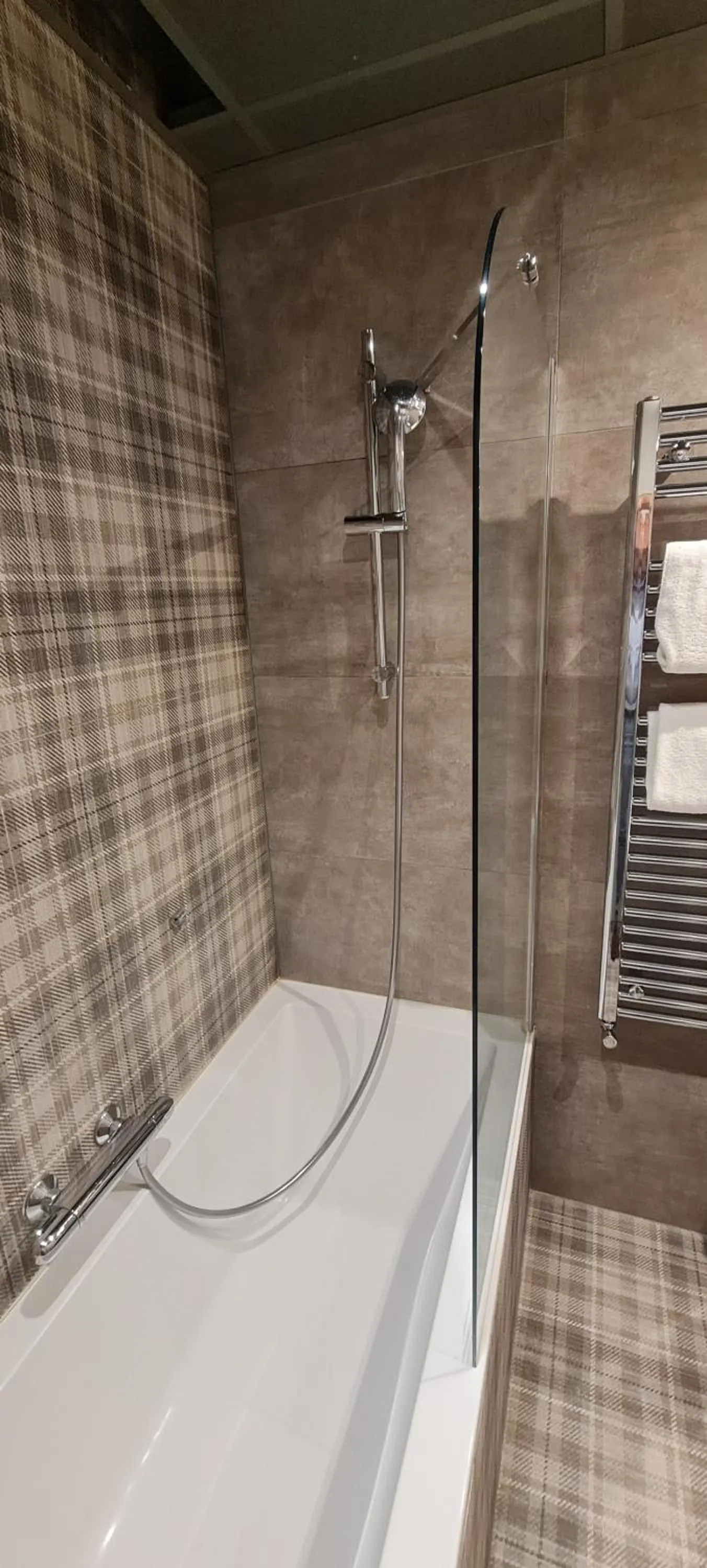 Bathroom in Hôtel Les Brises