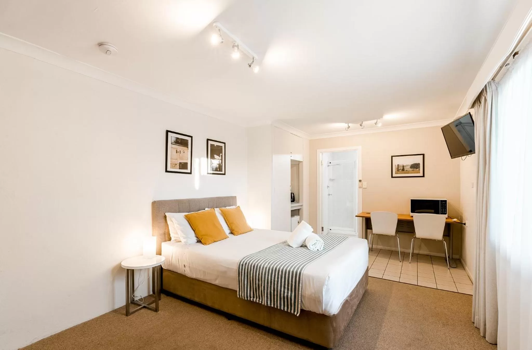 Bed in The Henry Parkes Tenterfield