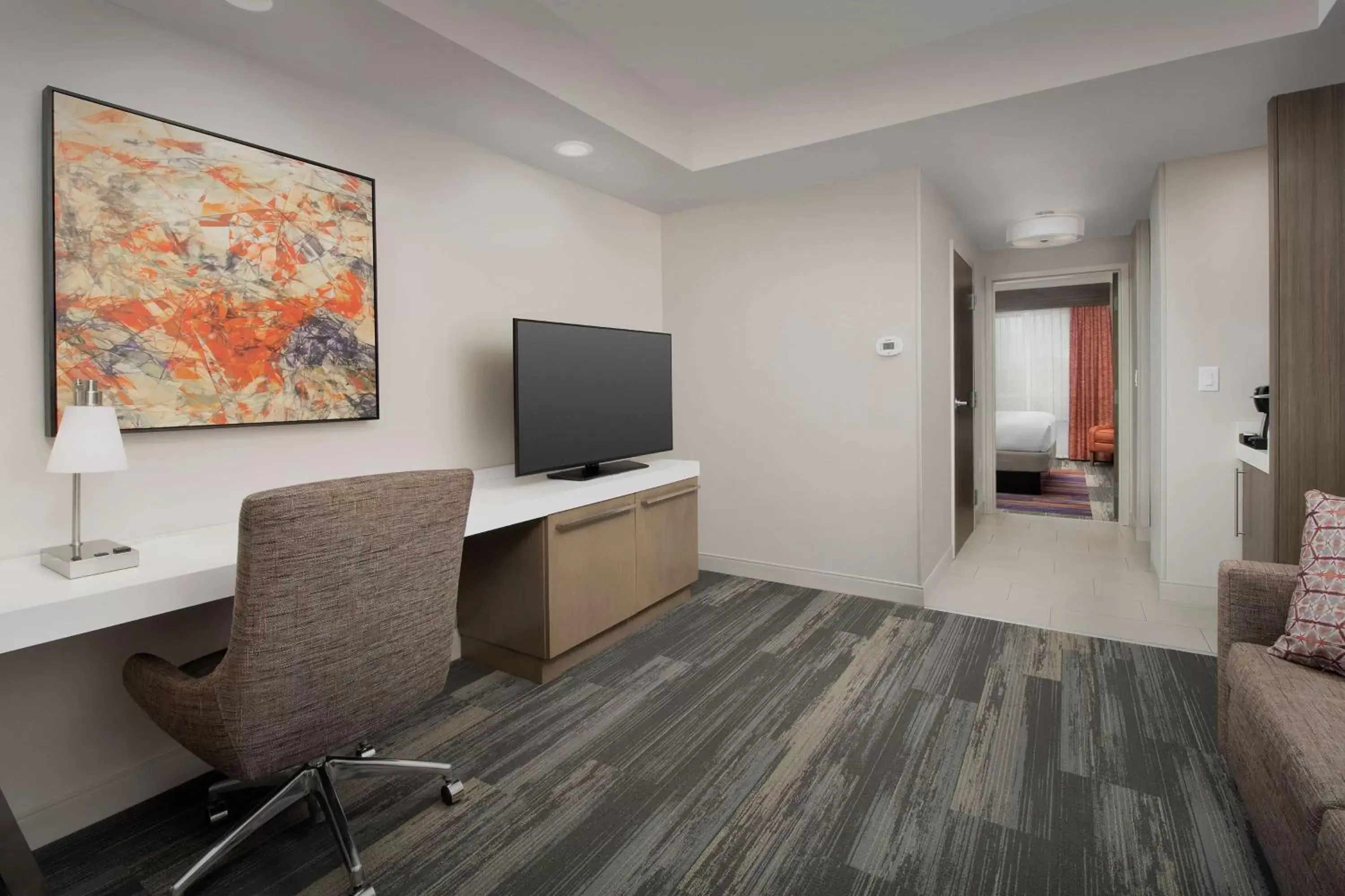 Bedroom, TV/Entertainment Center in Hilton Garden Inn Columbia Airport, SC