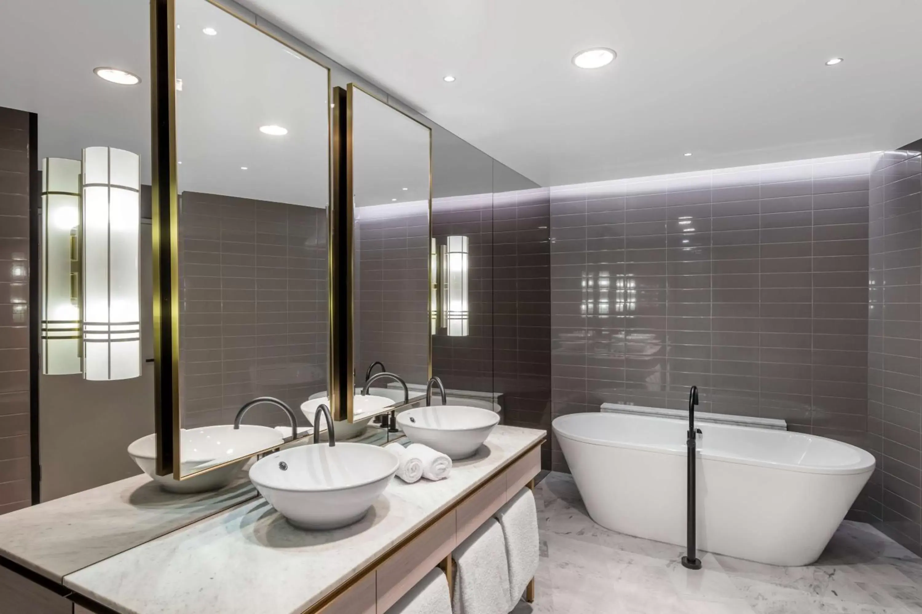 Bathroom in Radisson Blu Plaza Hotel Sydney