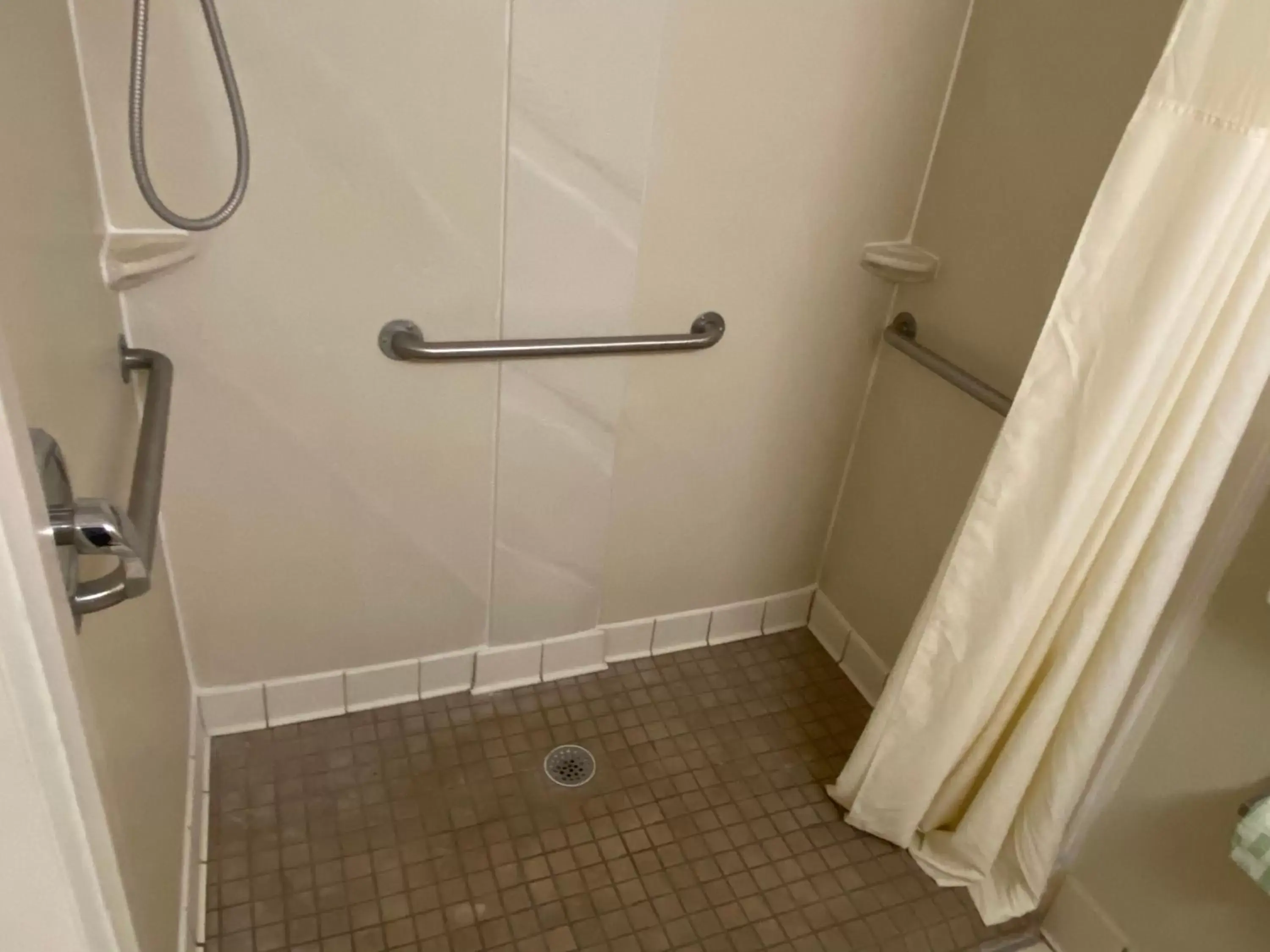 Shower, Bathroom in Clarion Inn Harpers Ferry-Charles Town