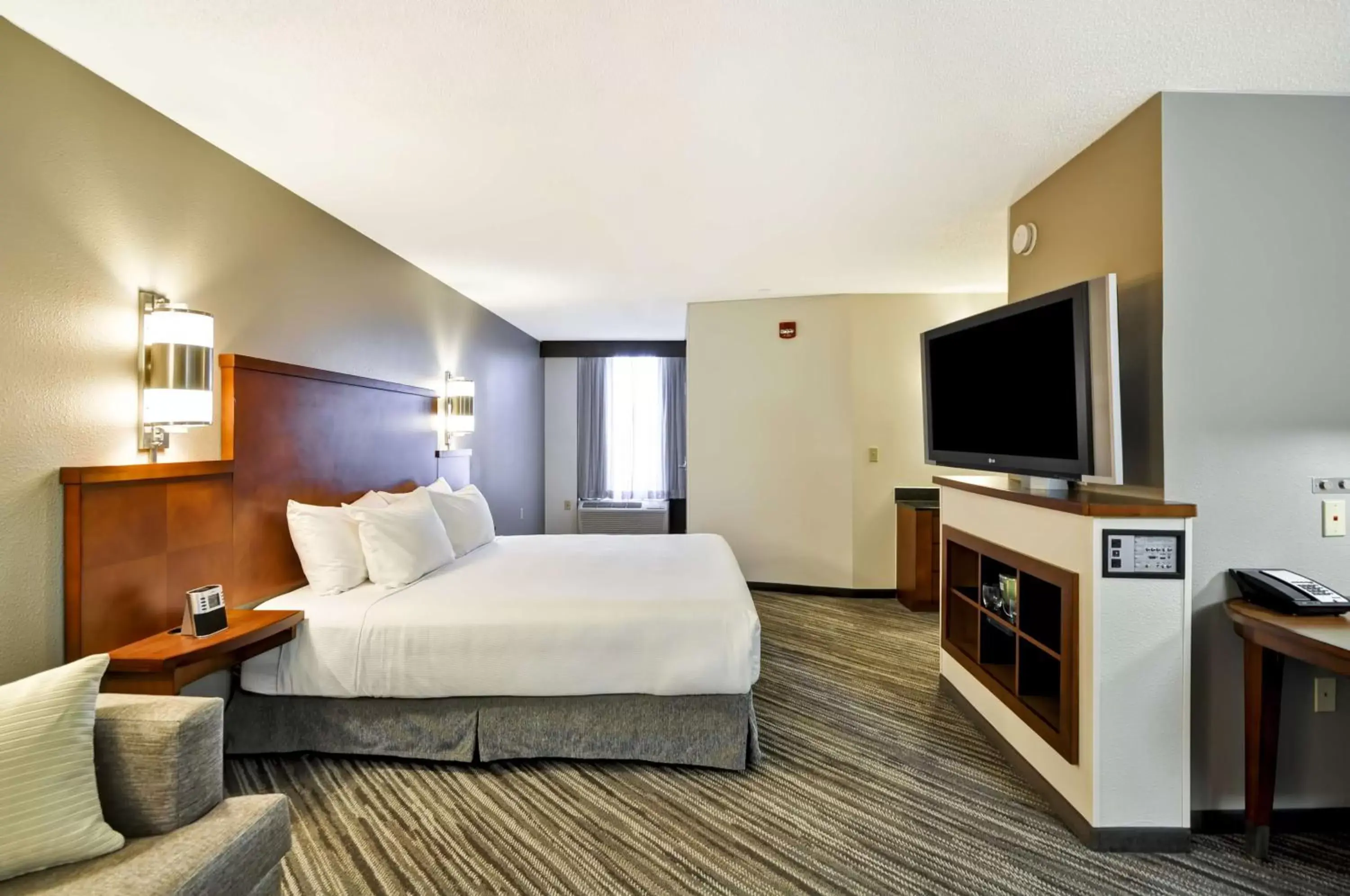 Photo of the whole room, Bed in Hyatt Place Eden Prairie
