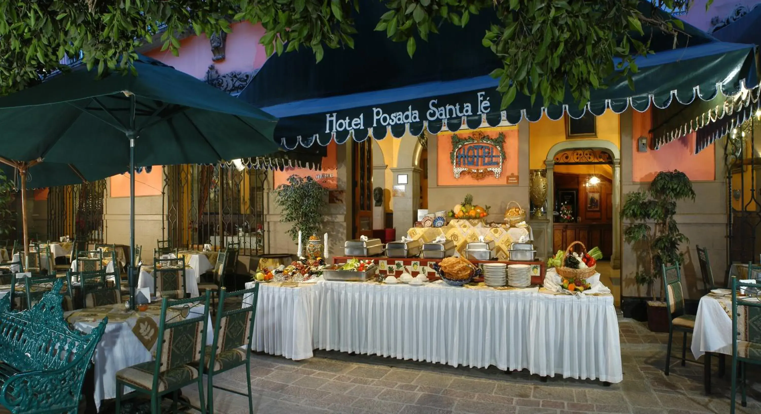 Restaurant/places to eat in Hotel Posada Santa Fe Restaurant/places to eat in Hotel Posada Santa Fe