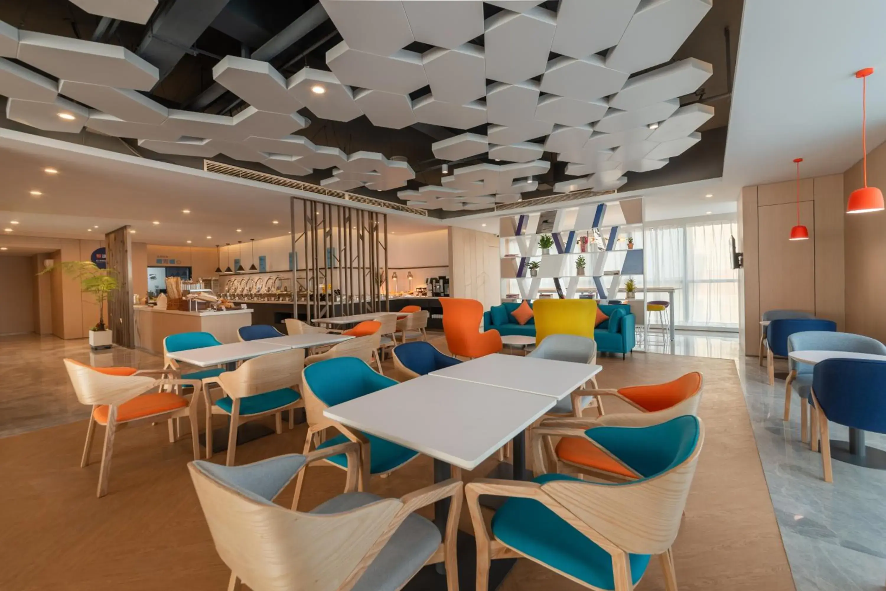 Breakfast, Restaurant/Places to Eat in Holiday Inn Express Linyi North New District, an IHG Hotel