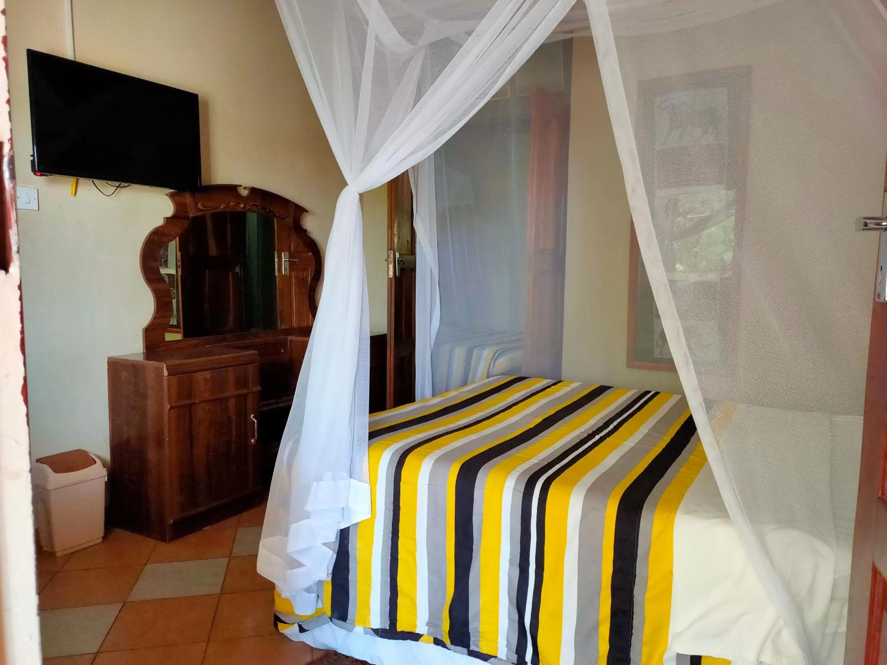 TV and multimedia, Bed in Golden Days Lodge