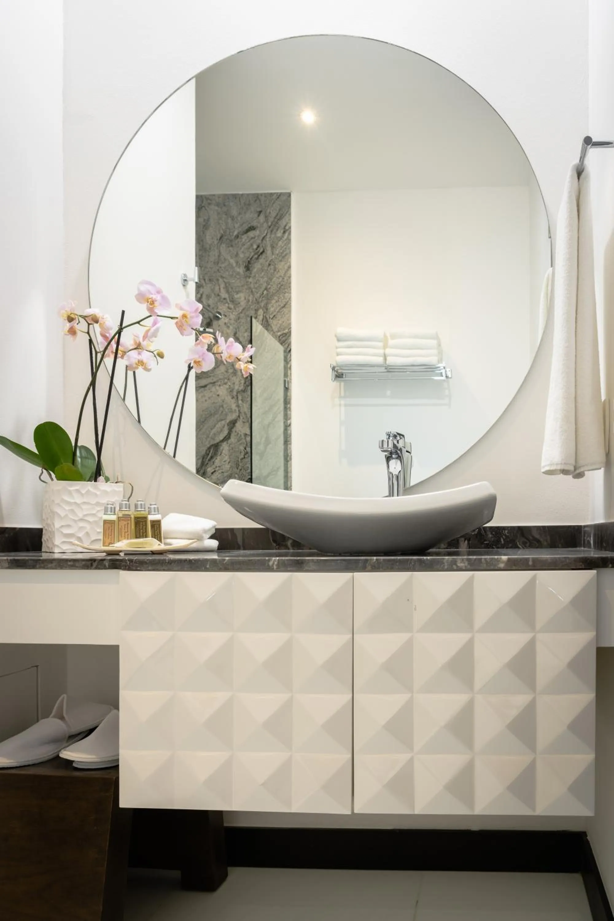 Bathroom in Serenity Hotel Boutique By Alsol