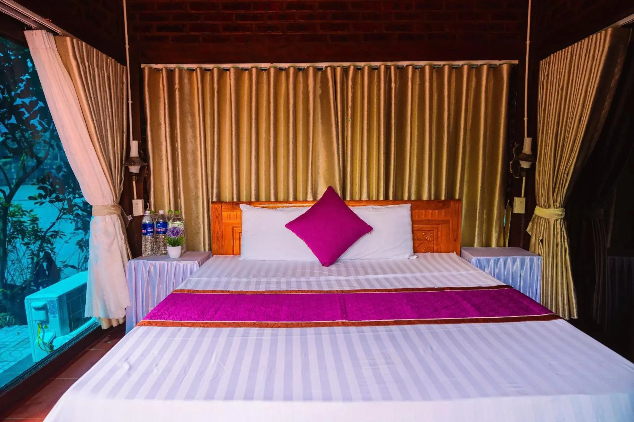 Bed in Tam Coc Cat Luong Homestay