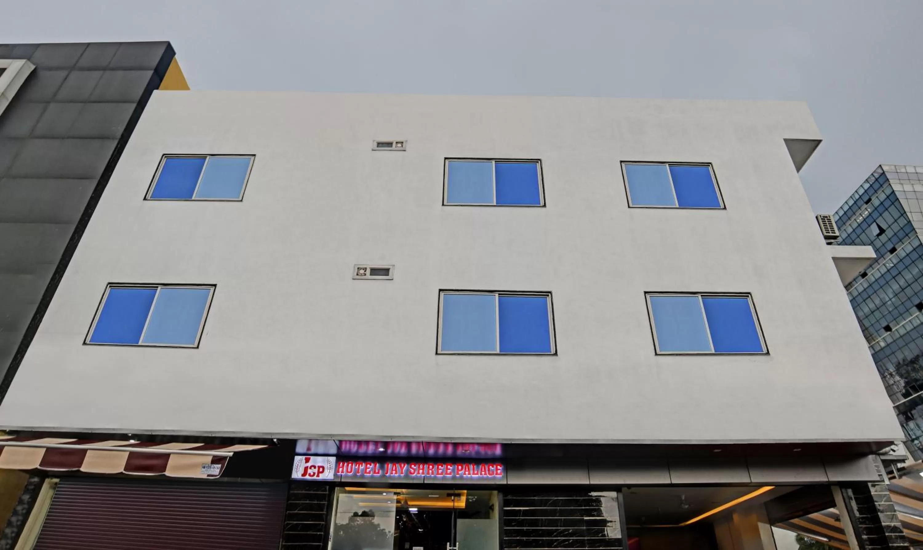 Property building in Treebo Jayshree Palace C21 Business Park