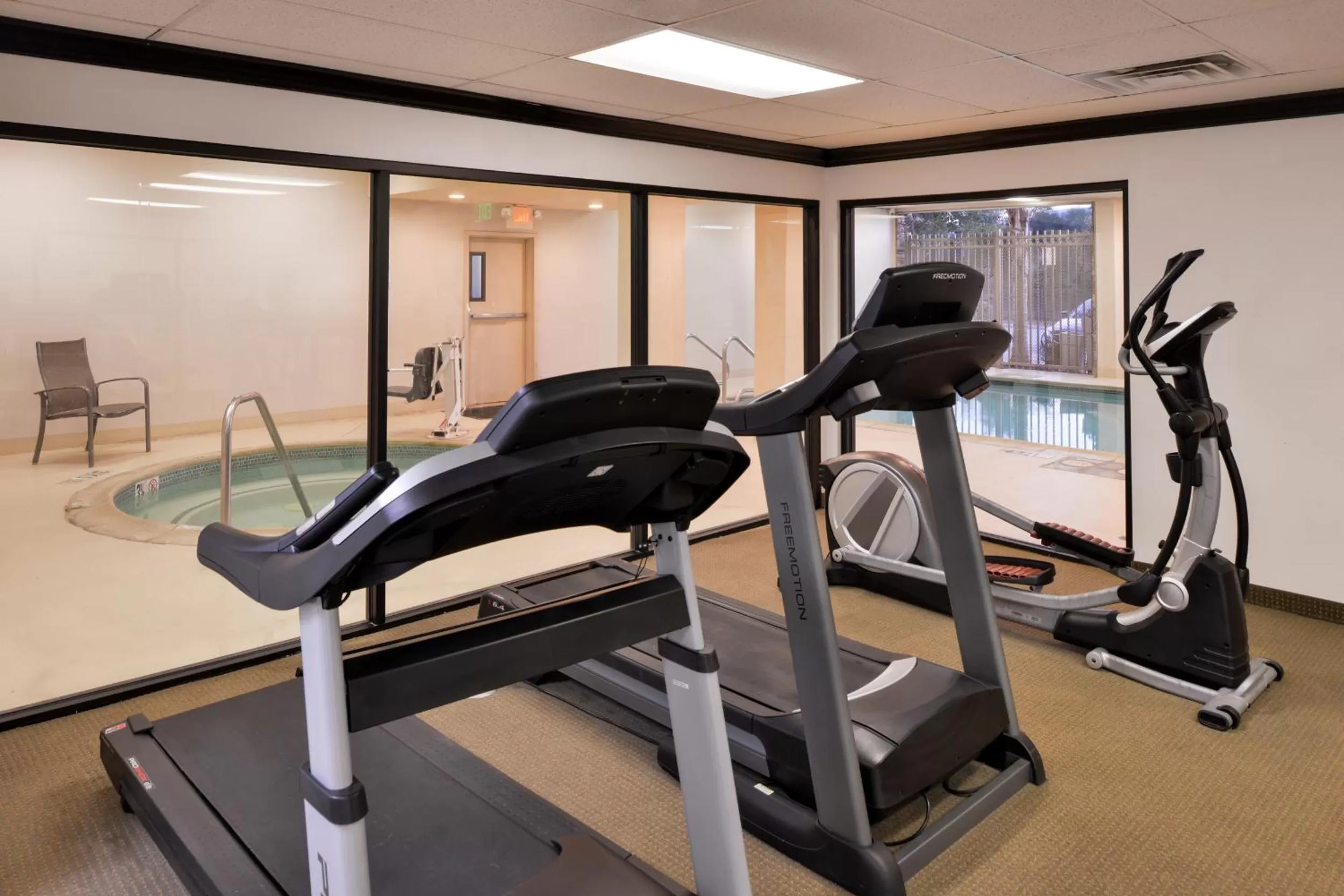 Fitness centre/facilities in Hotel Chino Hills