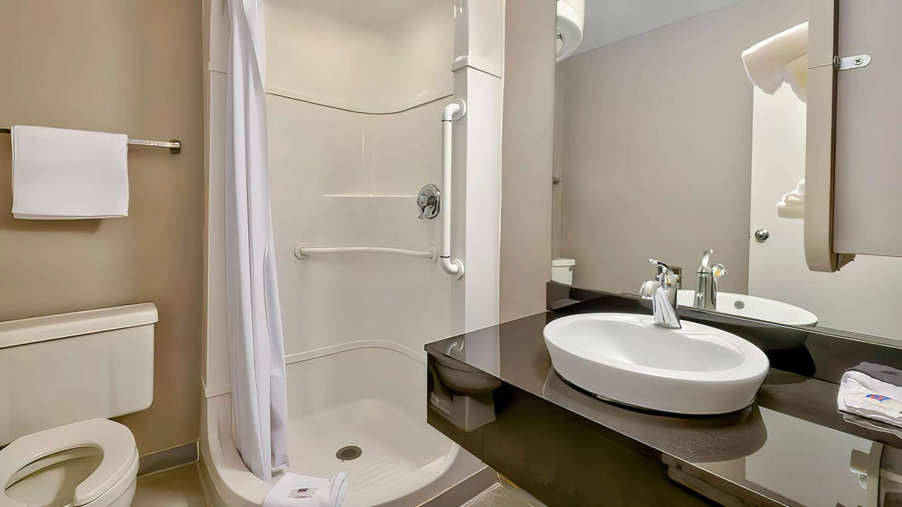 Bedroom in Motel 6-Tucumcari, NM