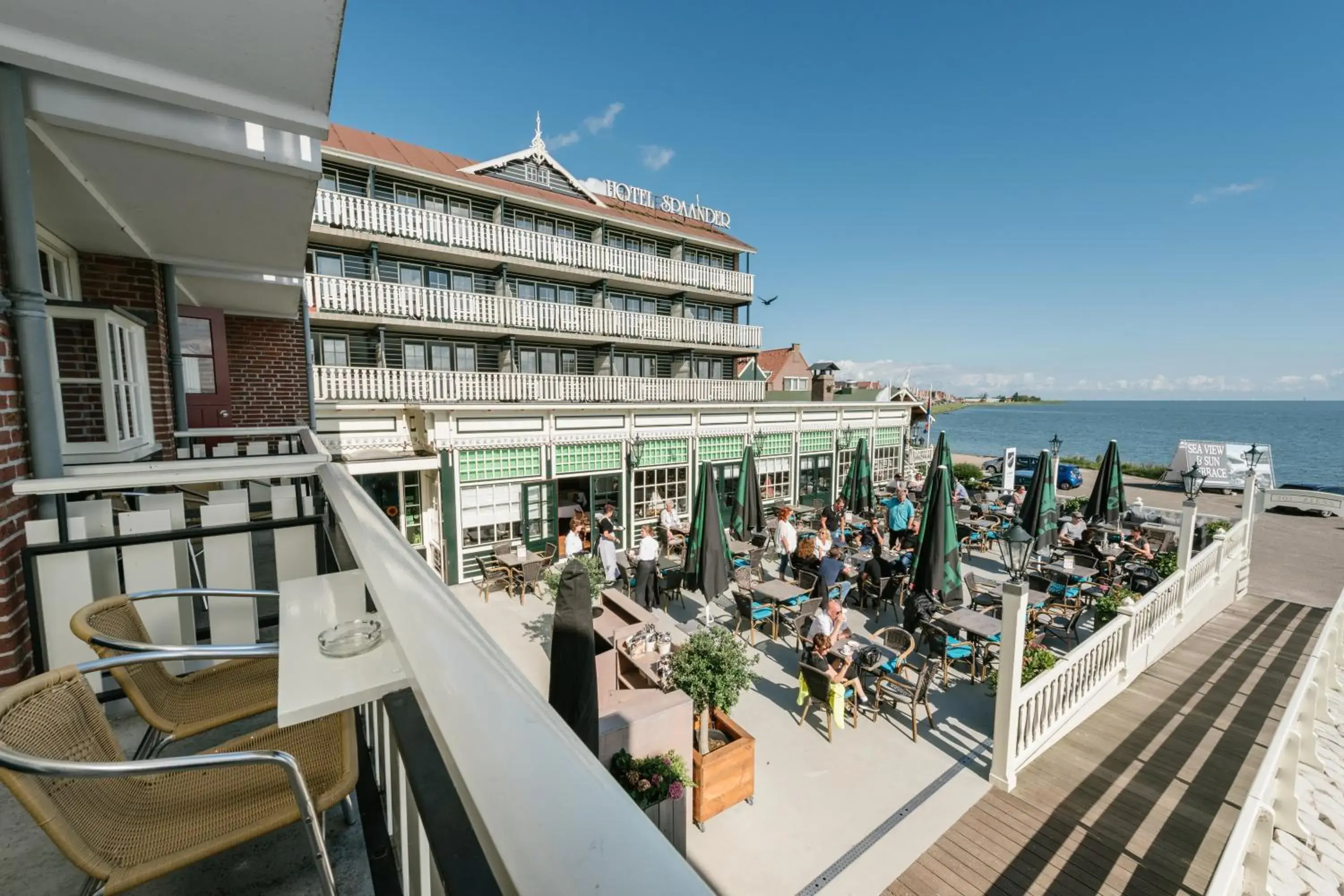 Food and drinks, Balcony/Terrace in Hotel Spaander, BW Signature Collection