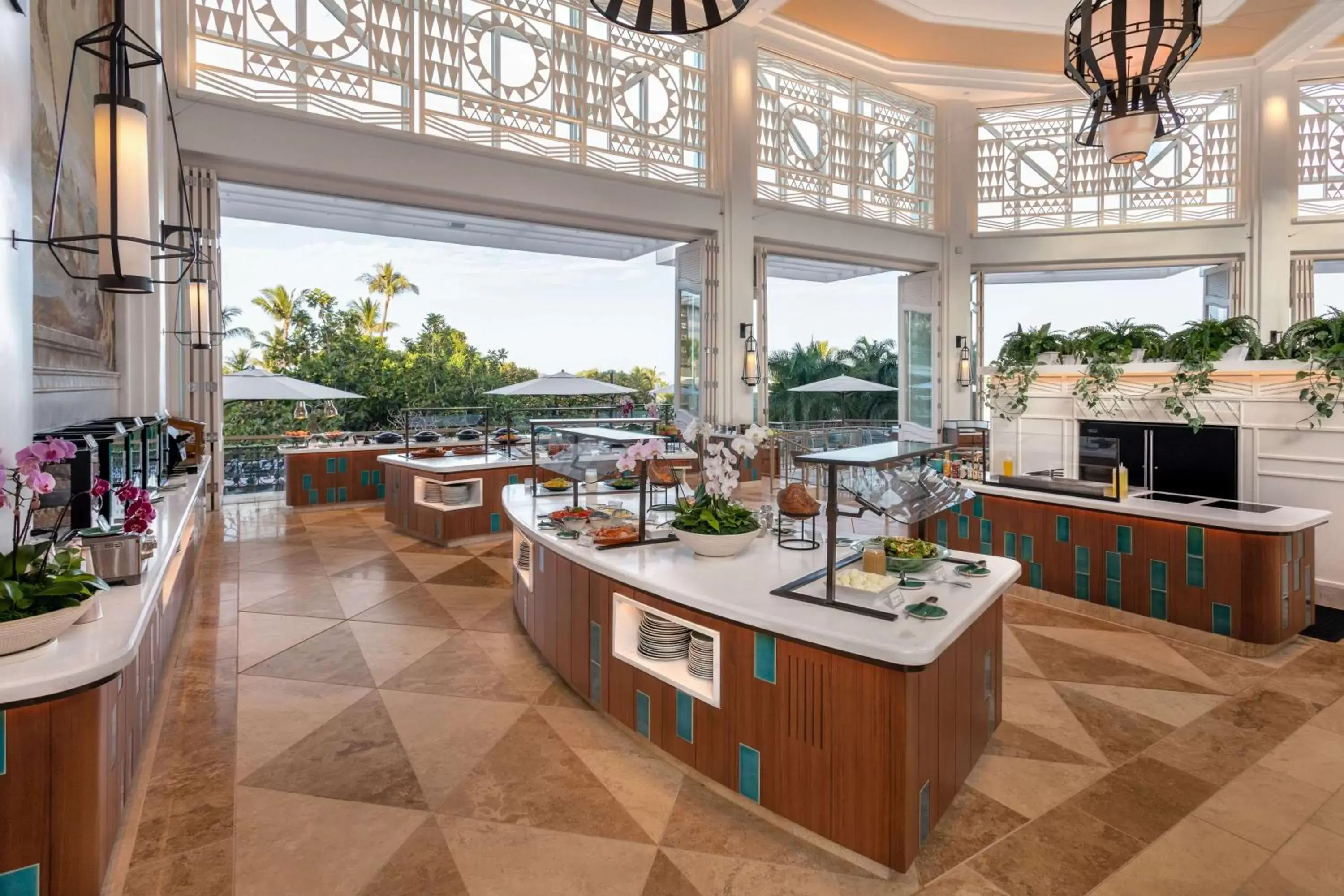 Dining area, Restaurant/Places to Eat in Grand Wailea Resort Hotel & Spa, A Waldorf Astoria Resort