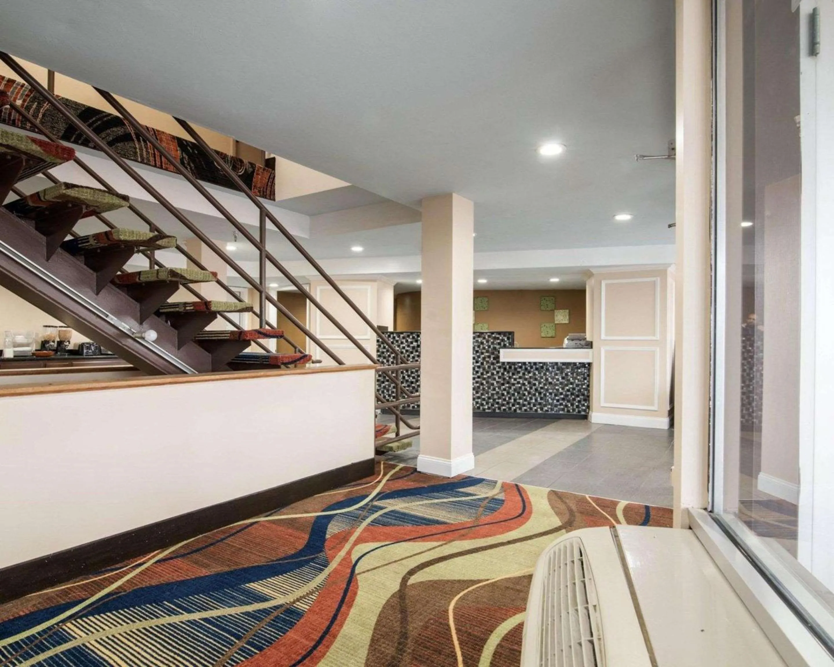 Lobby or reception in Rodeway Inn Syracuse Carrier Circle