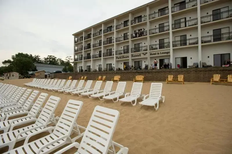 Facade/entrance, Property Building in Parkshore Resort