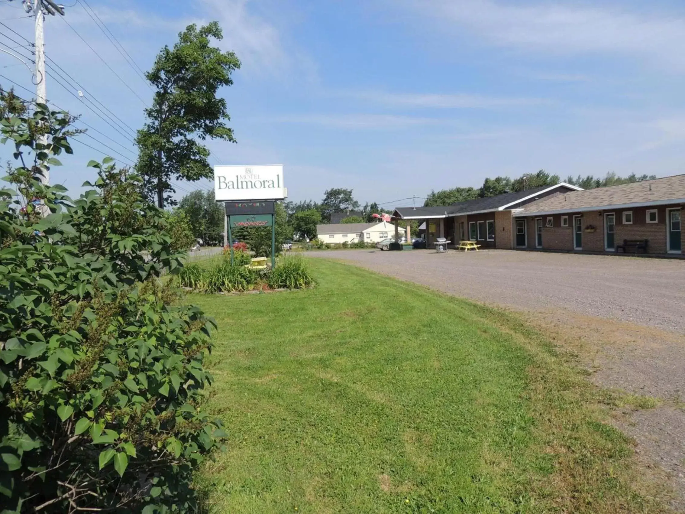 Facade/entrance, Property Building in Balmoral Motel