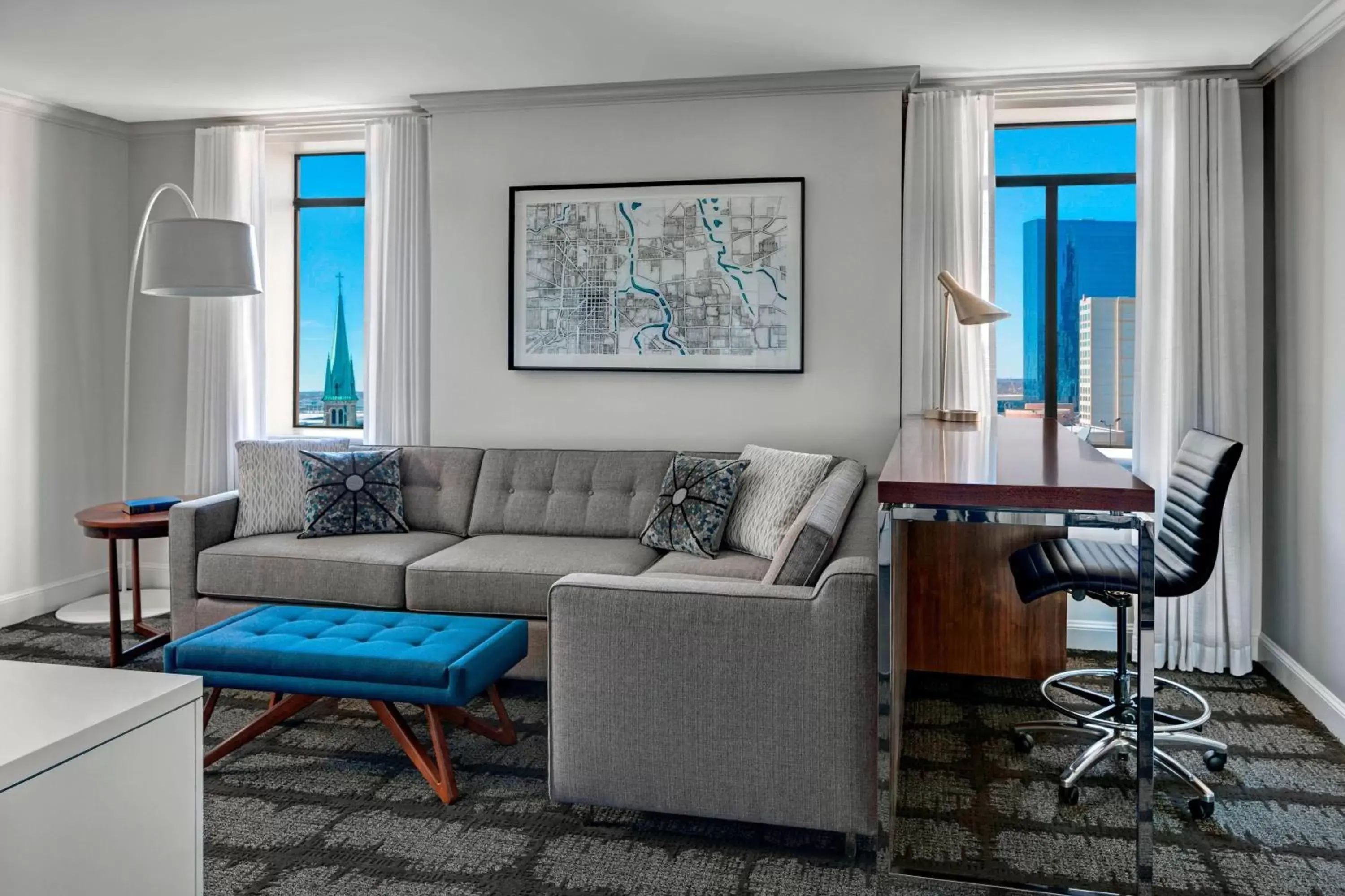 Bedroom, Seating Area in Le Meridien Indianapolis