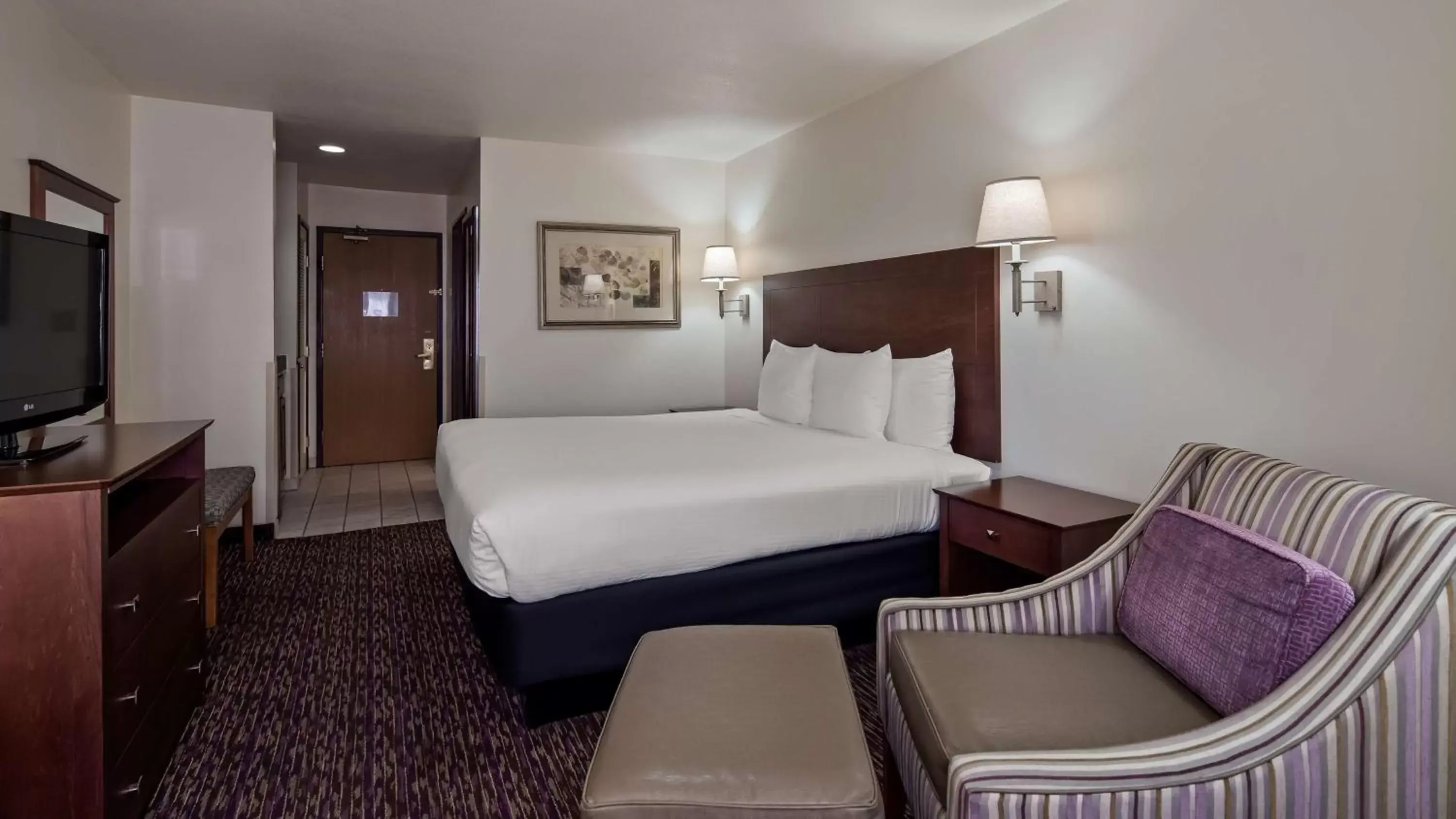 Bedroom, Bed in Best Western Socorro Hotel & Suites