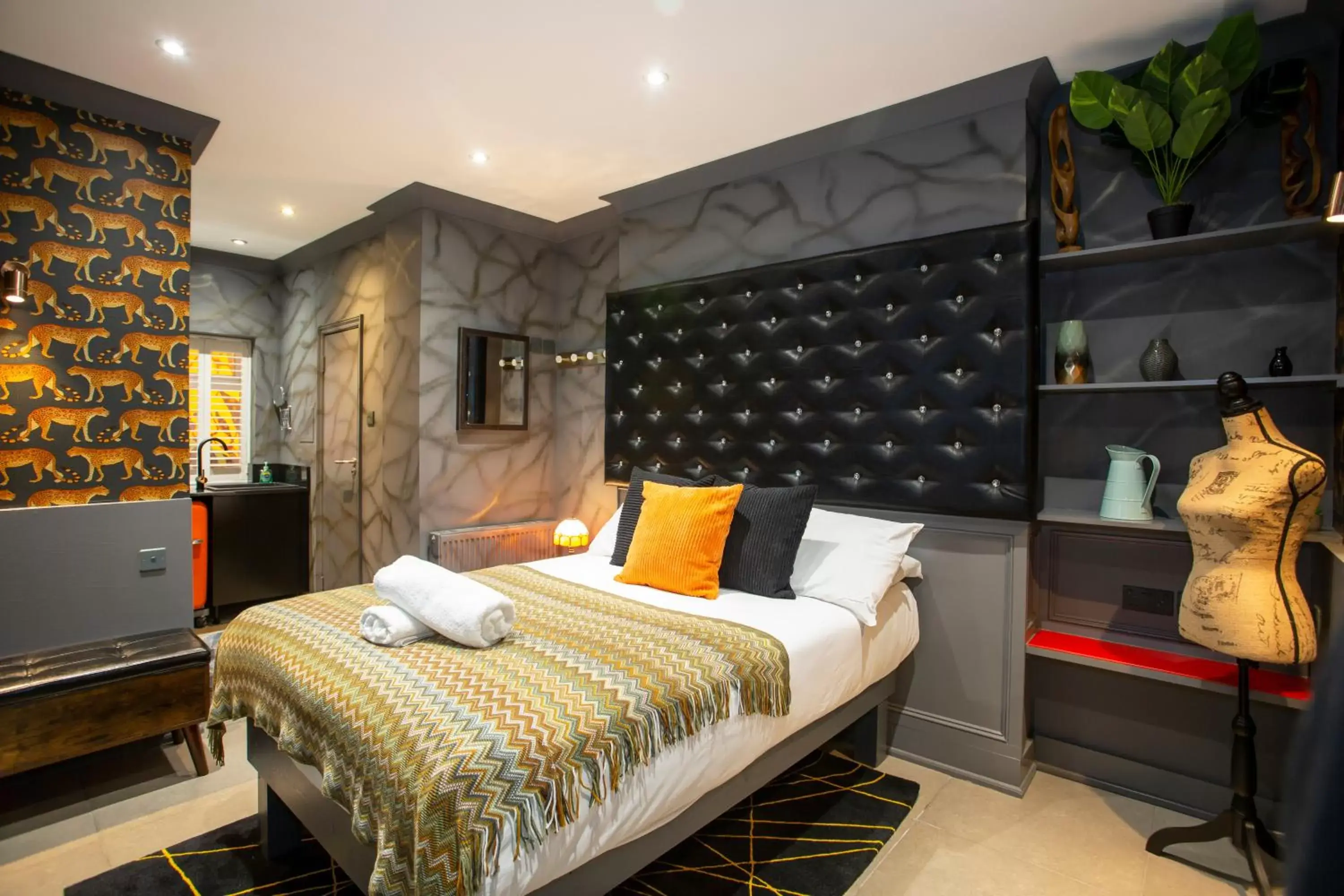 Bed in The Rokxy Townhouse - Kings Cross