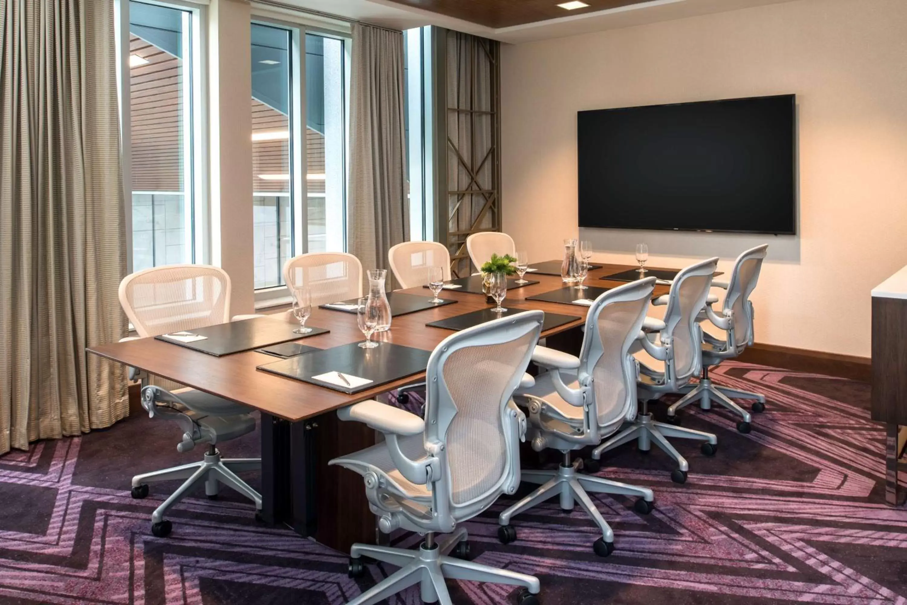 Meeting/conference room in Embassy Suites By Hilton Seattle Downtown Pioneer Square