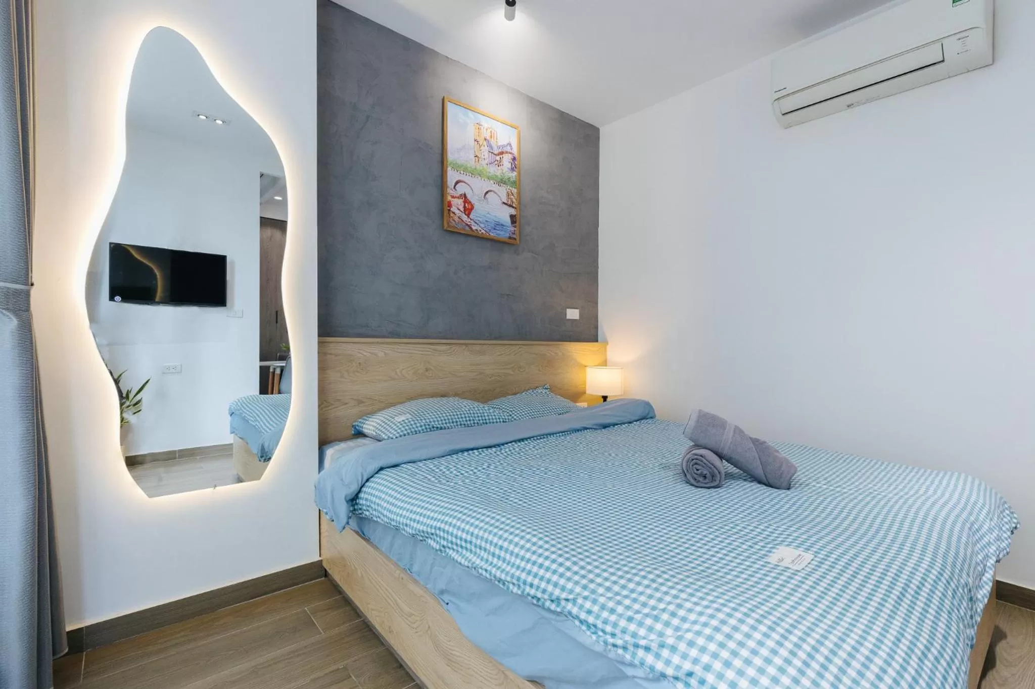 Bed in LUCK APART 8 - Hanoi Westlake Balcony Studio