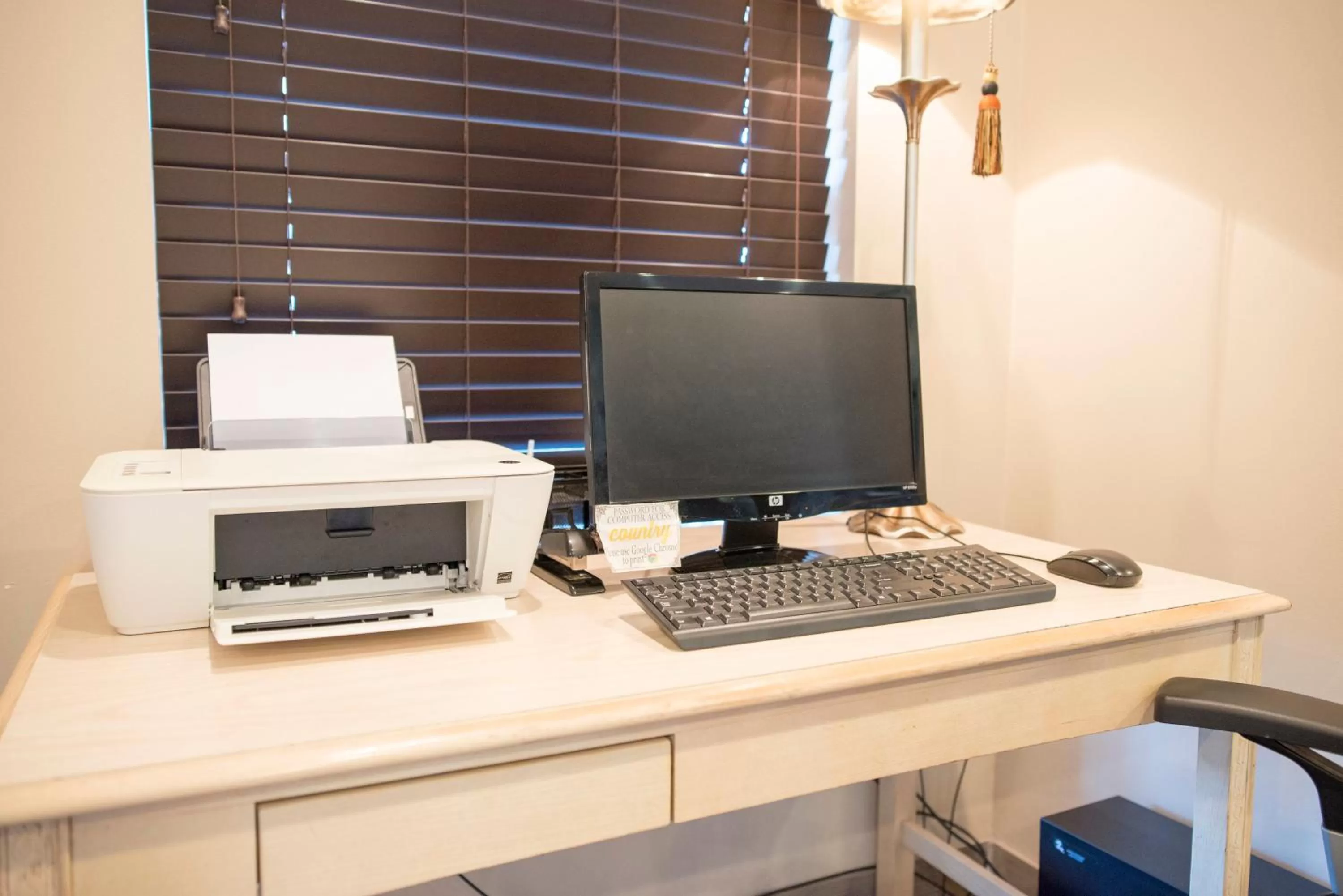 Area and facilities in Country Inn & Suites by Radisson, Effingham, IL