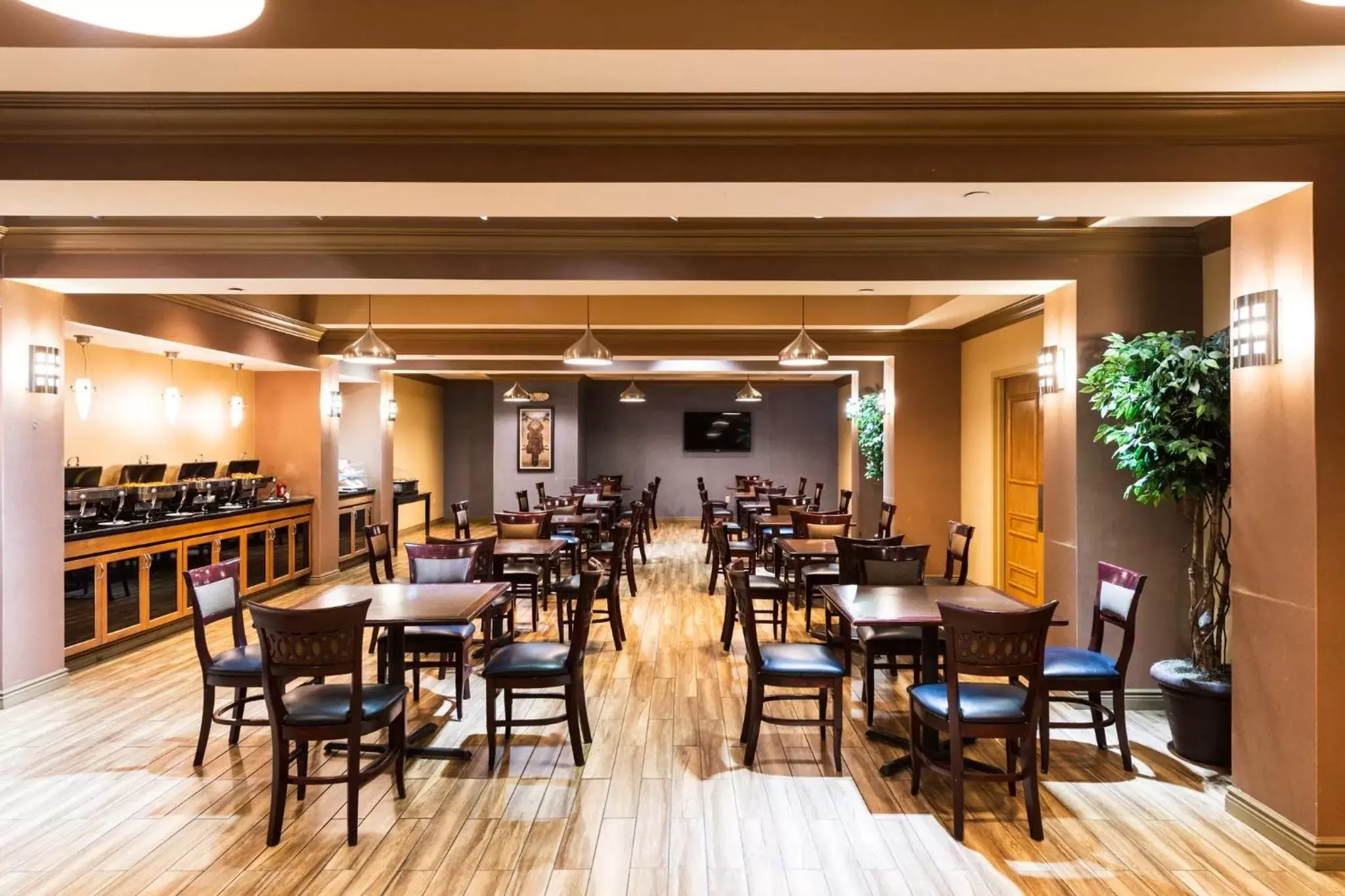 Breakfast, Restaurant/Places to Eat in Holiday Inn South Plainfield-Piscataway, an IHG Hotel