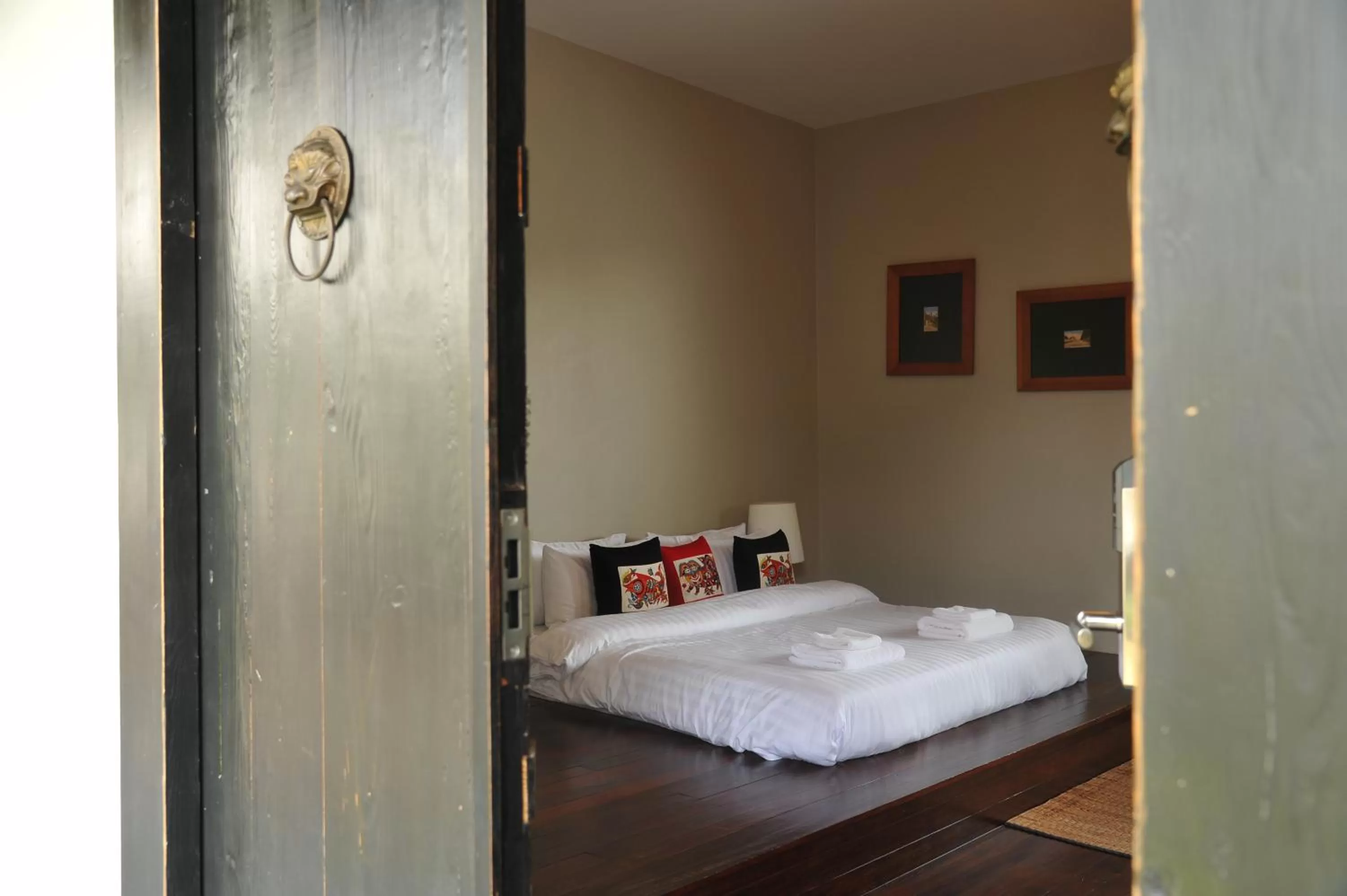 Bed in Villa Bangkok