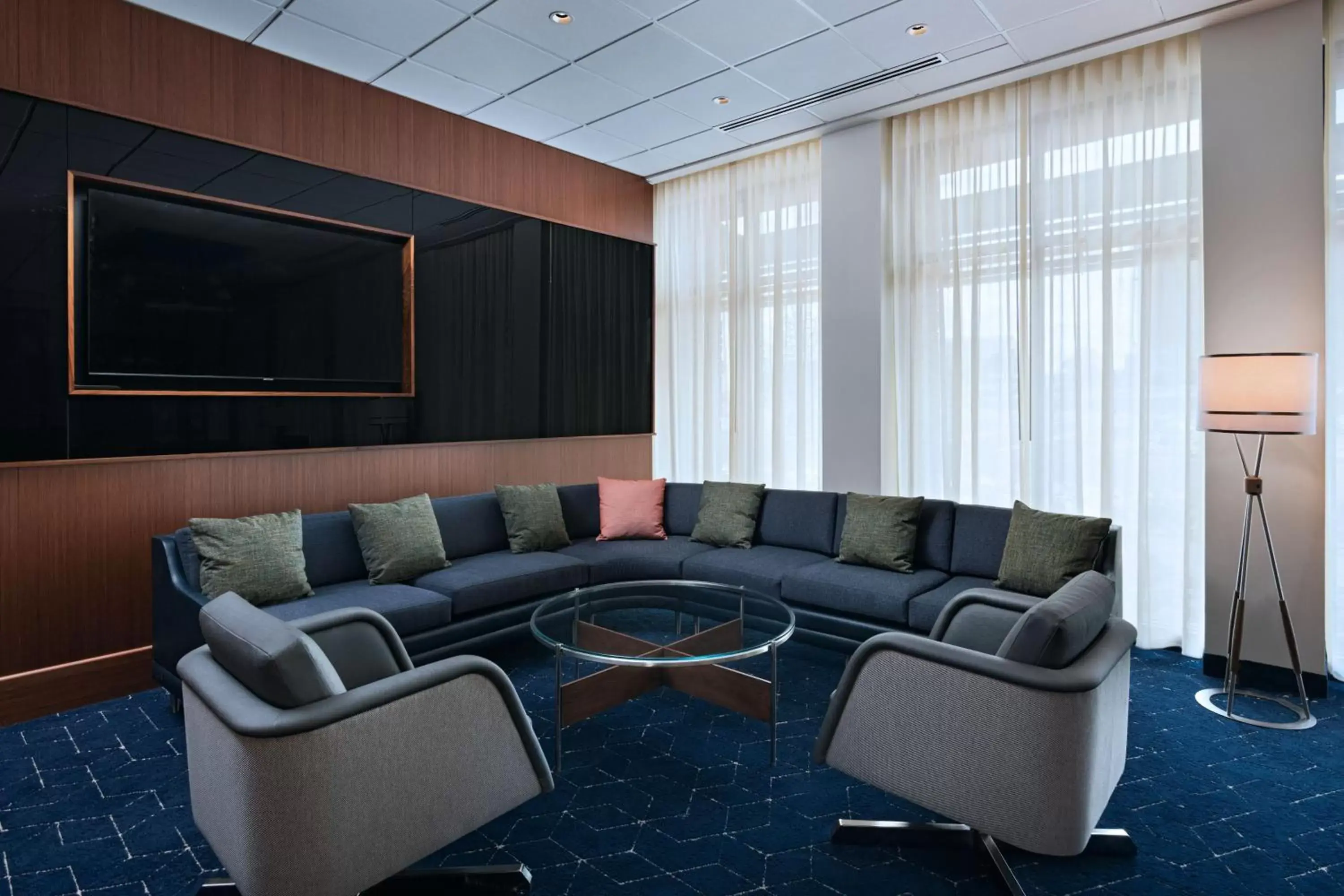 Lounge or bar, Seating Area in Courtyard by Marriott Colorado Springs North, Air Force Academy