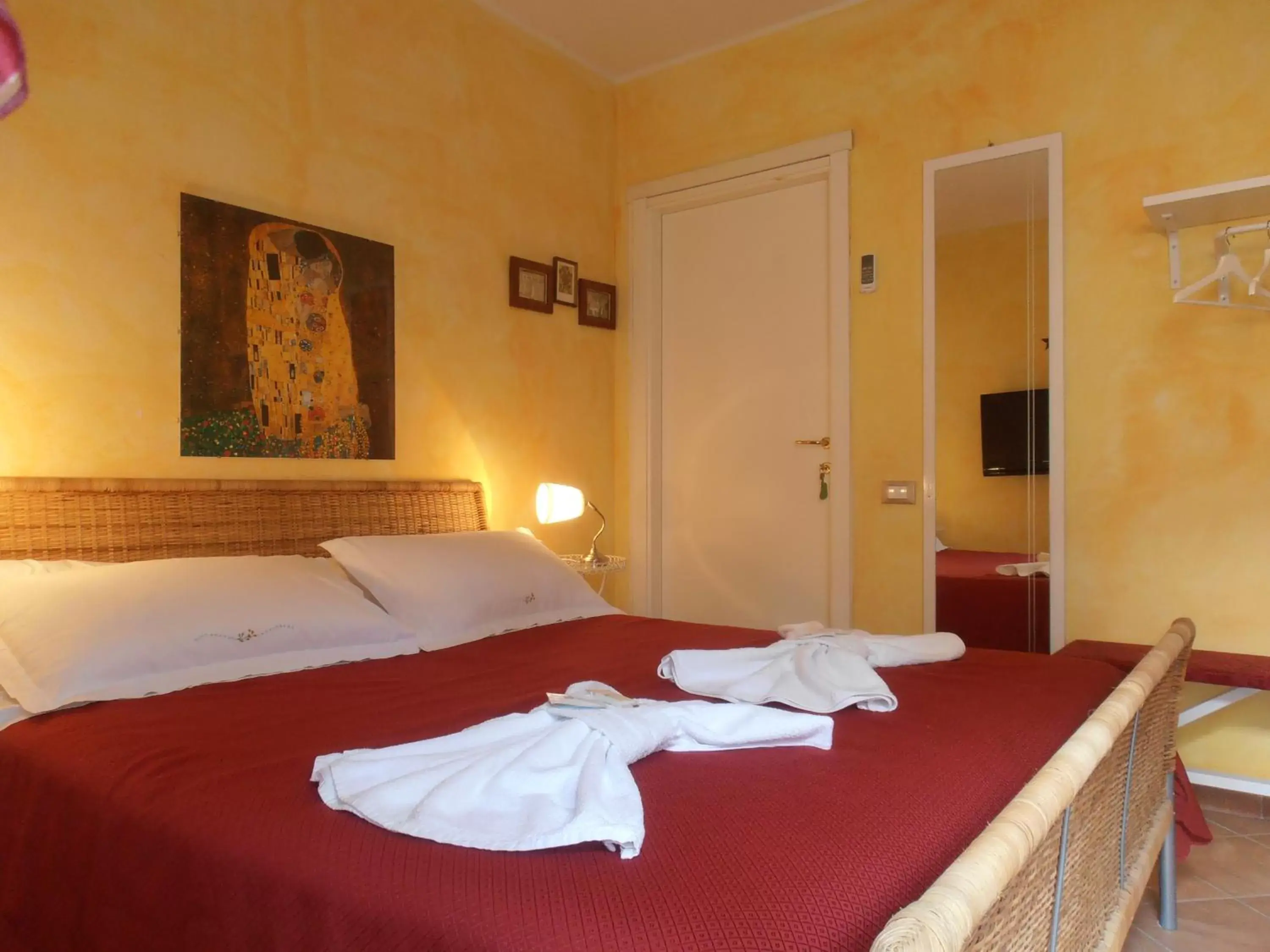 Photo of the whole room, Bed in B&B Amici Miei