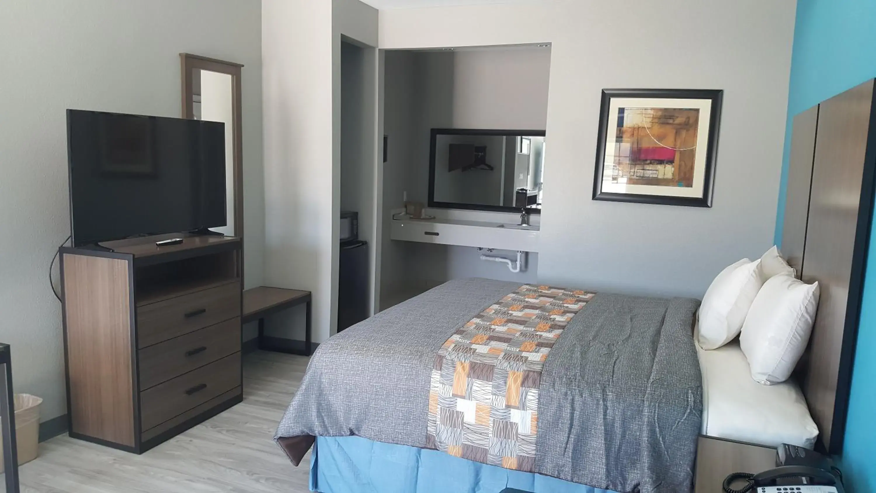 Bed in Haven Inn & Suites willowbrook Bed in Haven Inn & Suites willowbrook