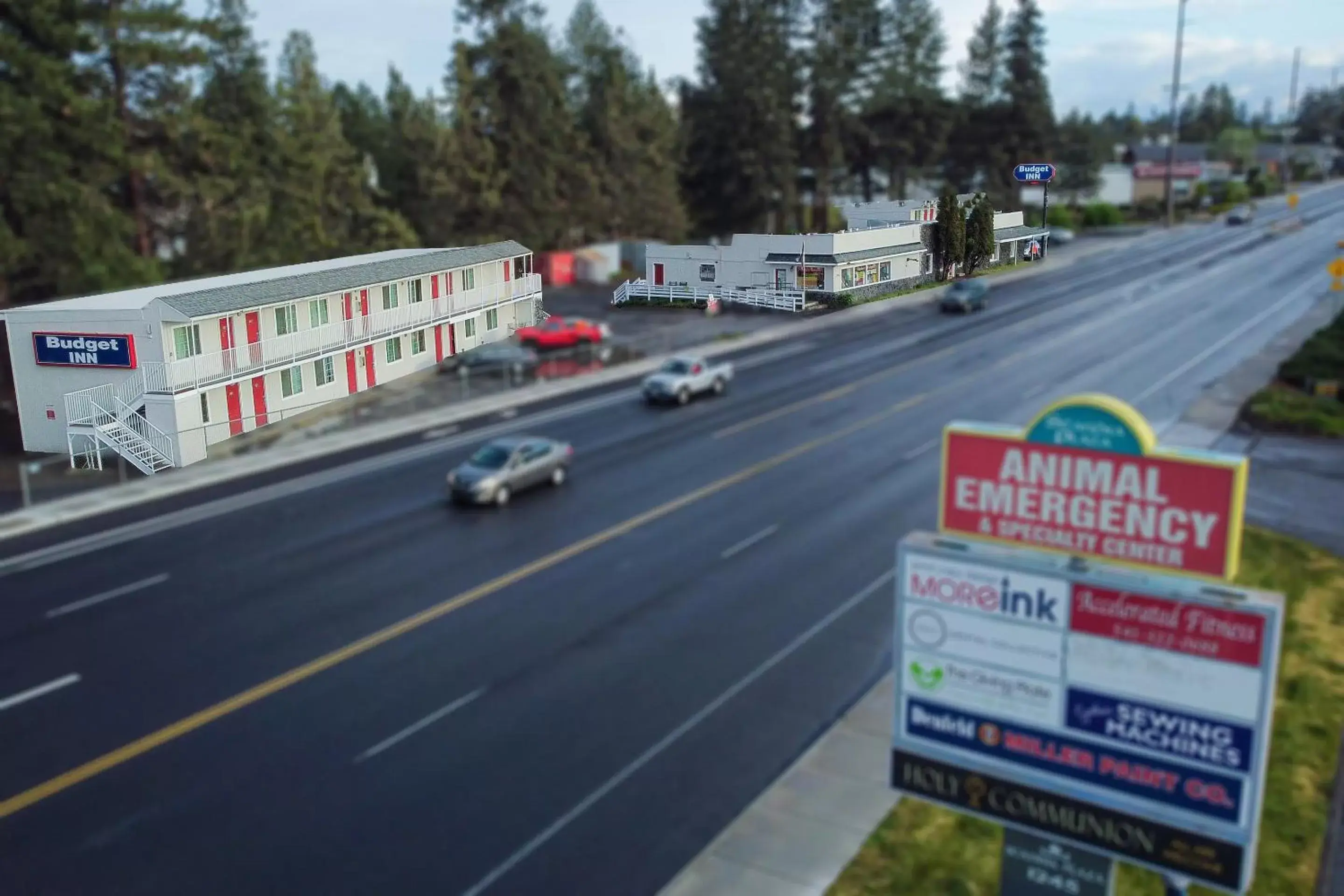 Facade/entrance in Budget Inn Bend Facade/entrance in Budget Inn Bend