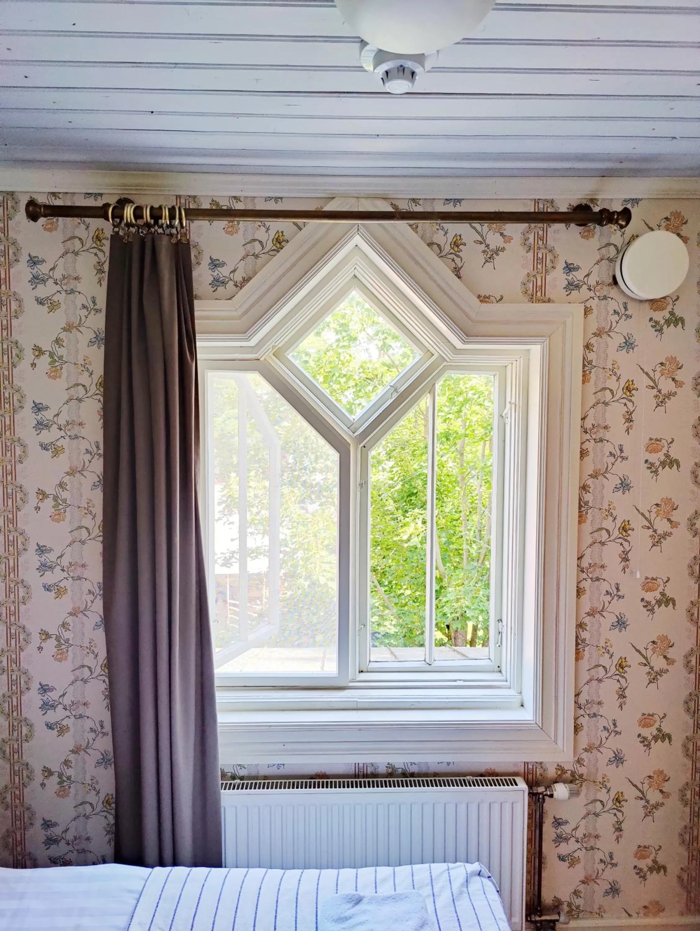 Bed in Hotel & Cafe Lanterna