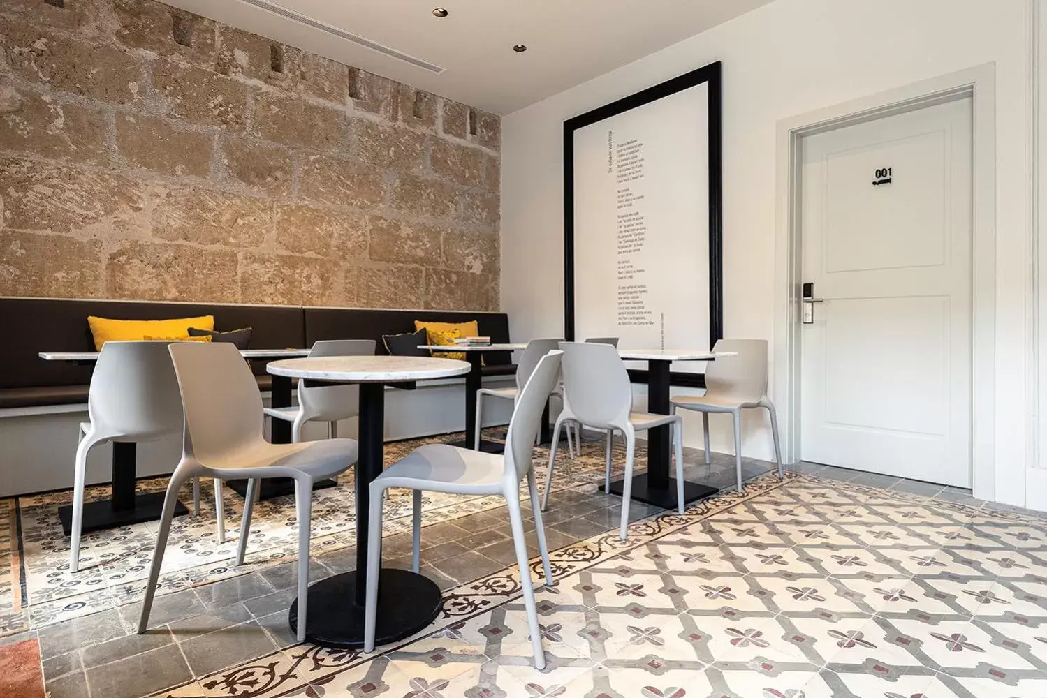 Lounge or bar in "unic, turisme d'interior" Lounge or bar in "unic, turisme d'interior"