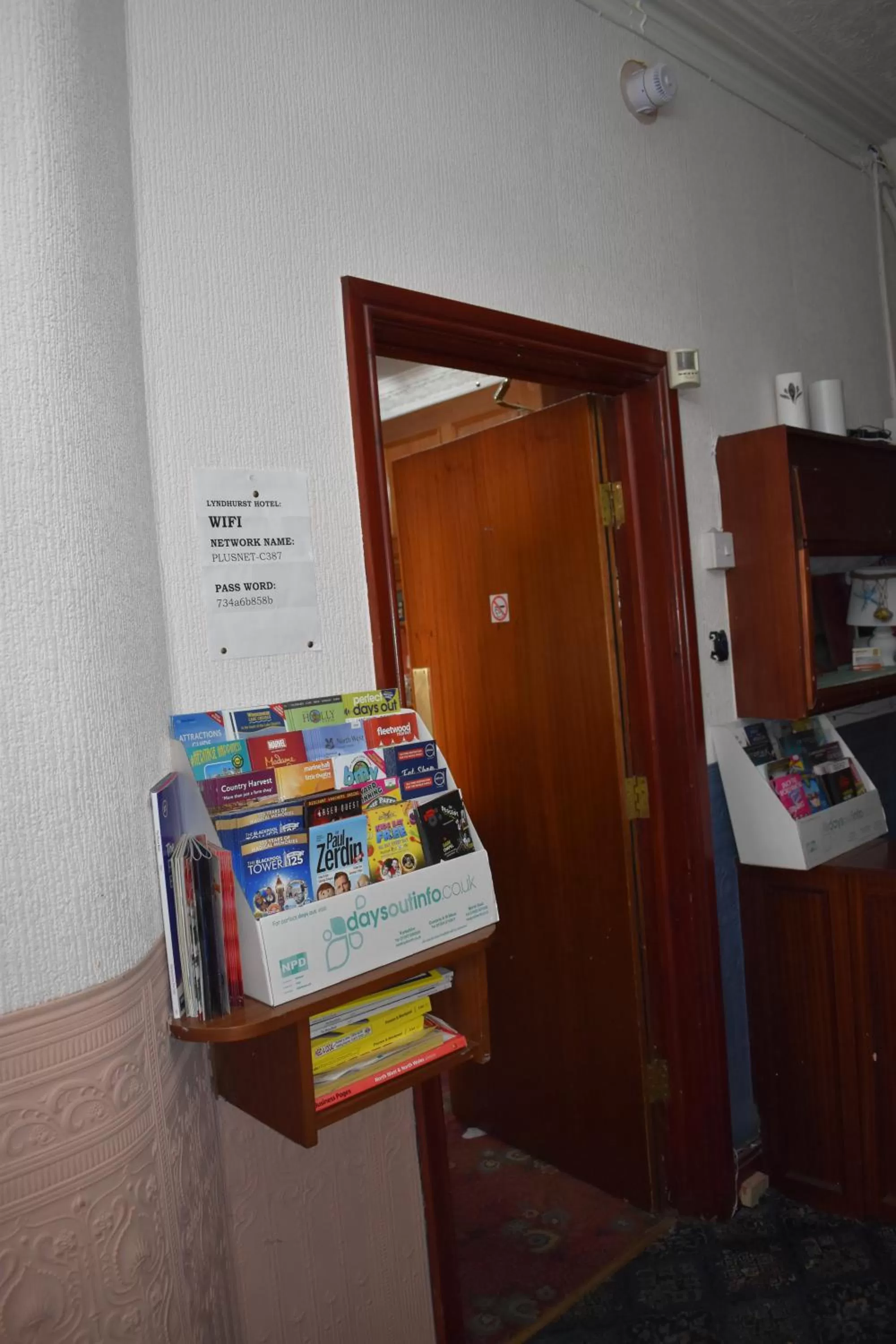 Lobby or reception in Lyndhurst Hotel
