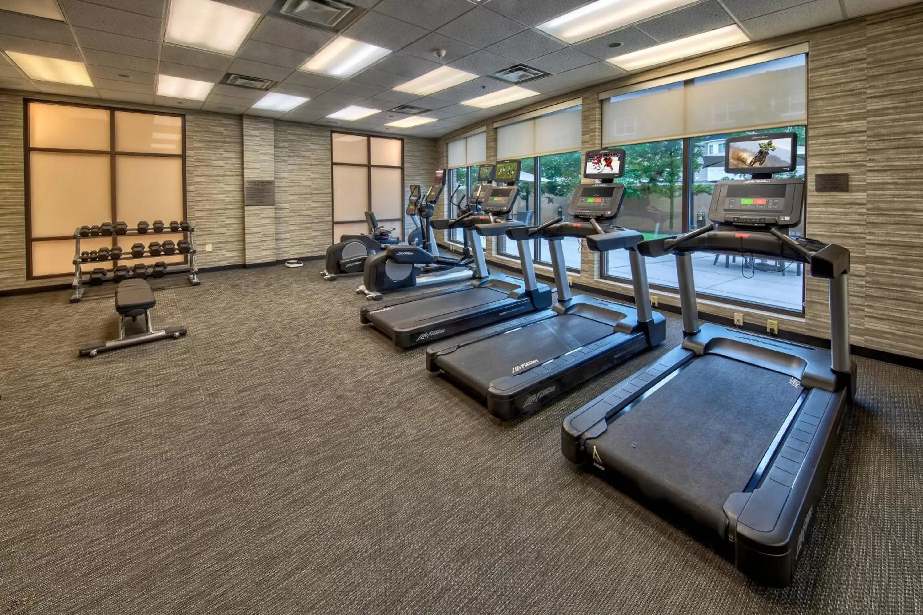 Fitness centre/facilities, Fitness Center/Facilities in Courtyard Newport News Airport