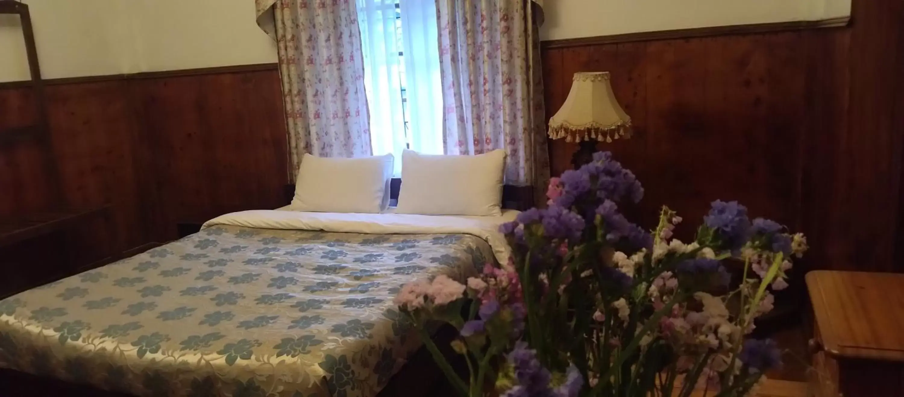 Bathroom, Bed in The Trevene Hotel