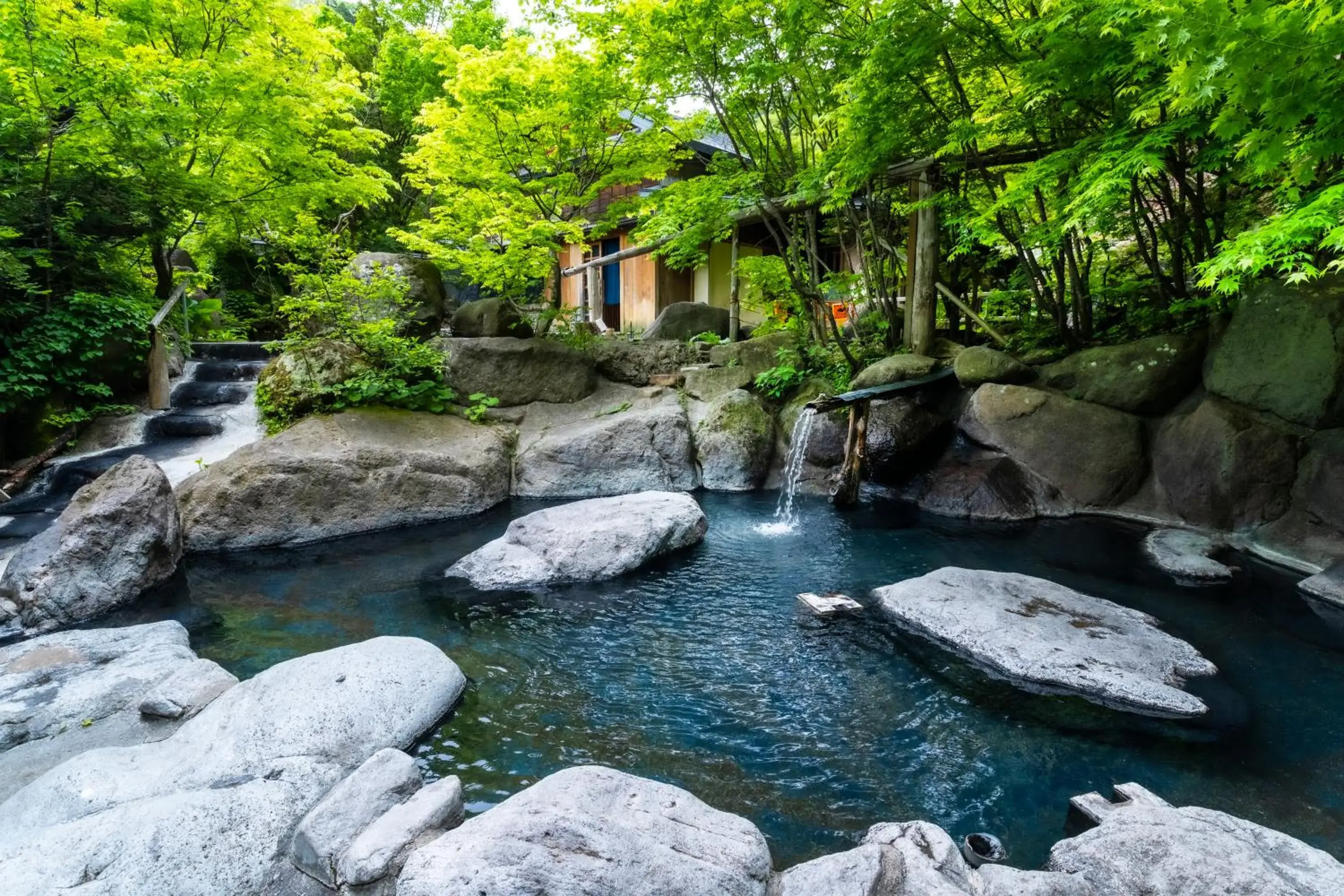 Open Air Bath, Natural Landscape in Hatcho no Yu Hot Spring Ryokan